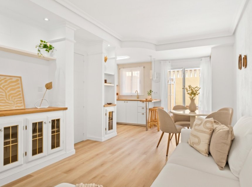 Resale - Town House -
Orihuela Costa - Costa Blanca