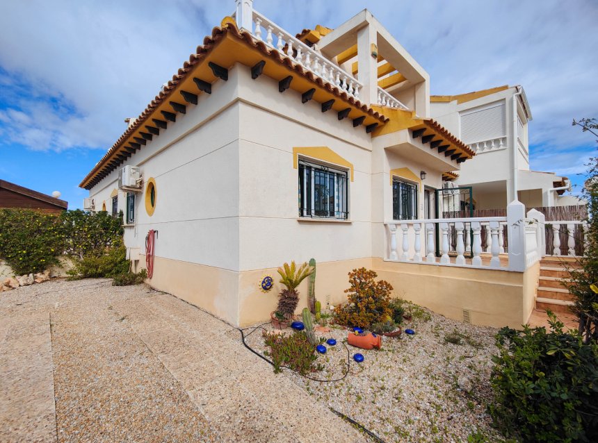 Resale - Town House -
Orihuela Costa - Costa Blanca