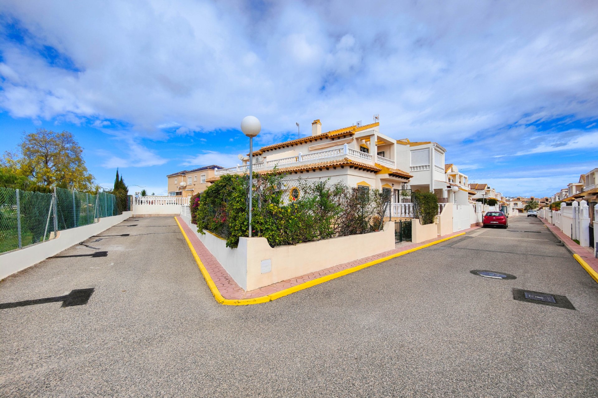Resale - Town House -
Orihuela Costa - Costa Blanca