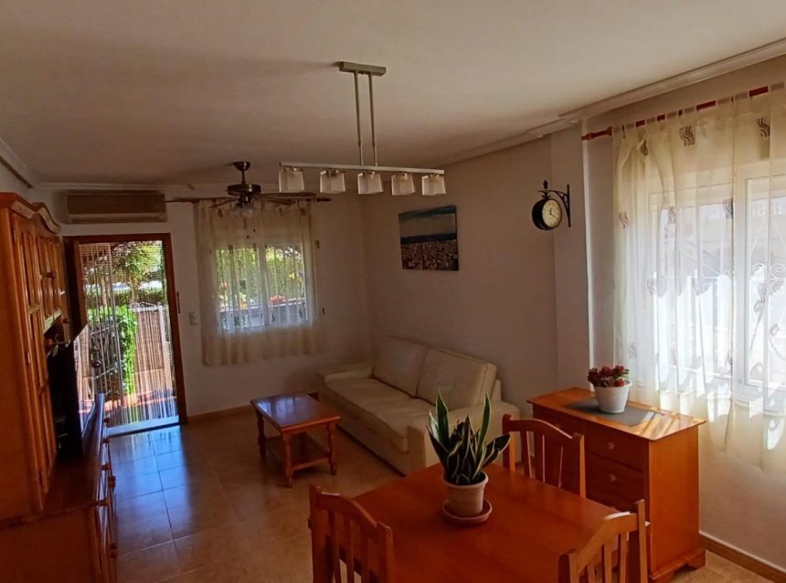 Resale - Town House -
Orihuela Costa - La Chismosa