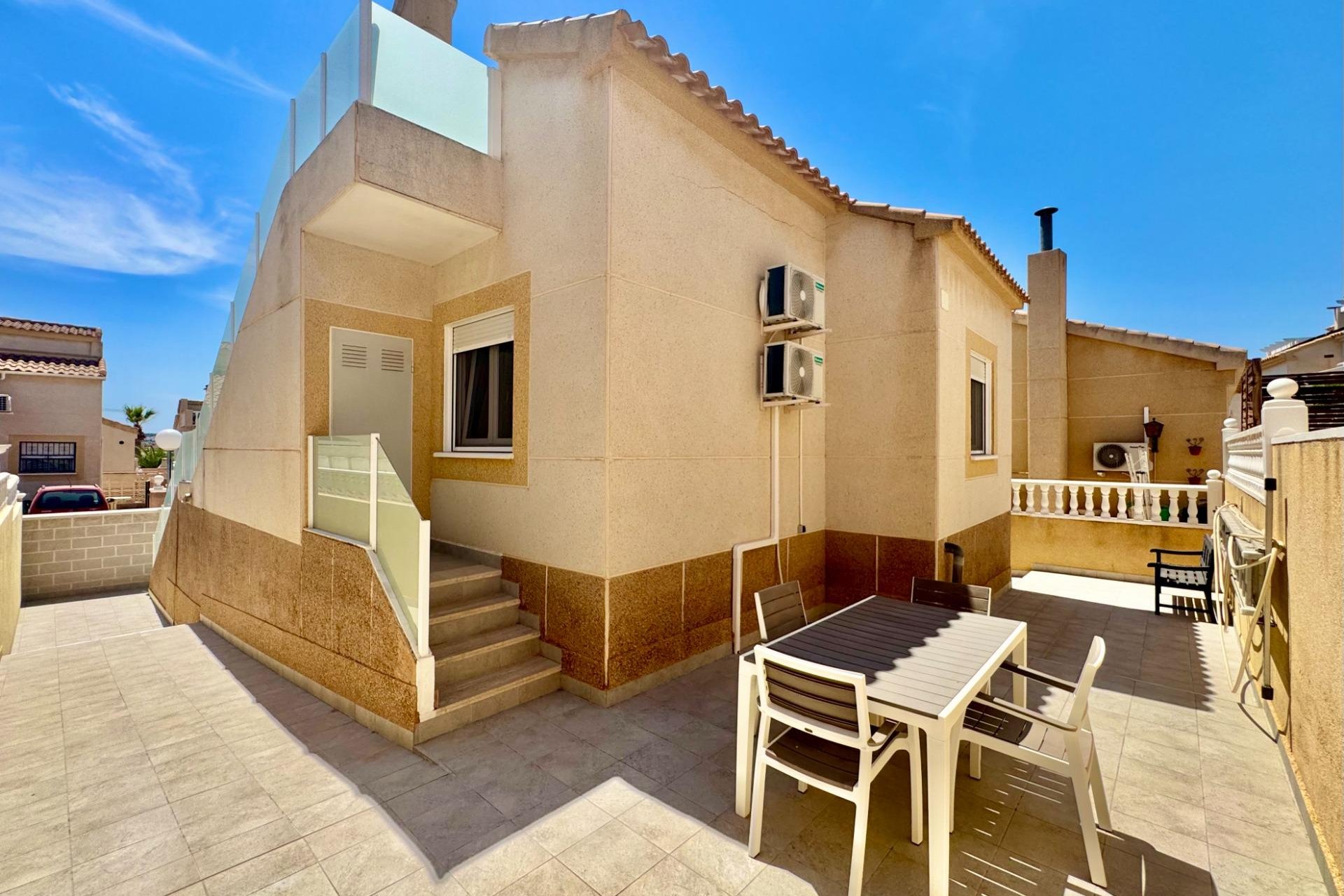 Resale - Town House -
Orihuela Costa - La Florida