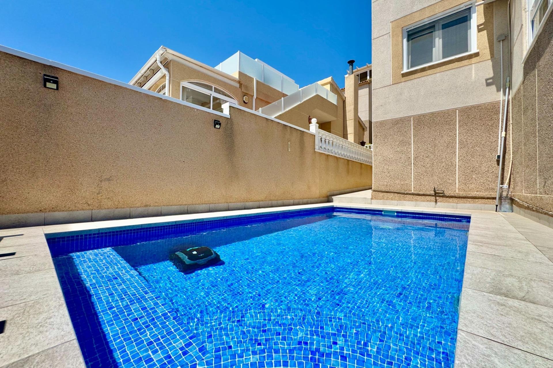 Resale - Town House -
Orihuela Costa - La Florida