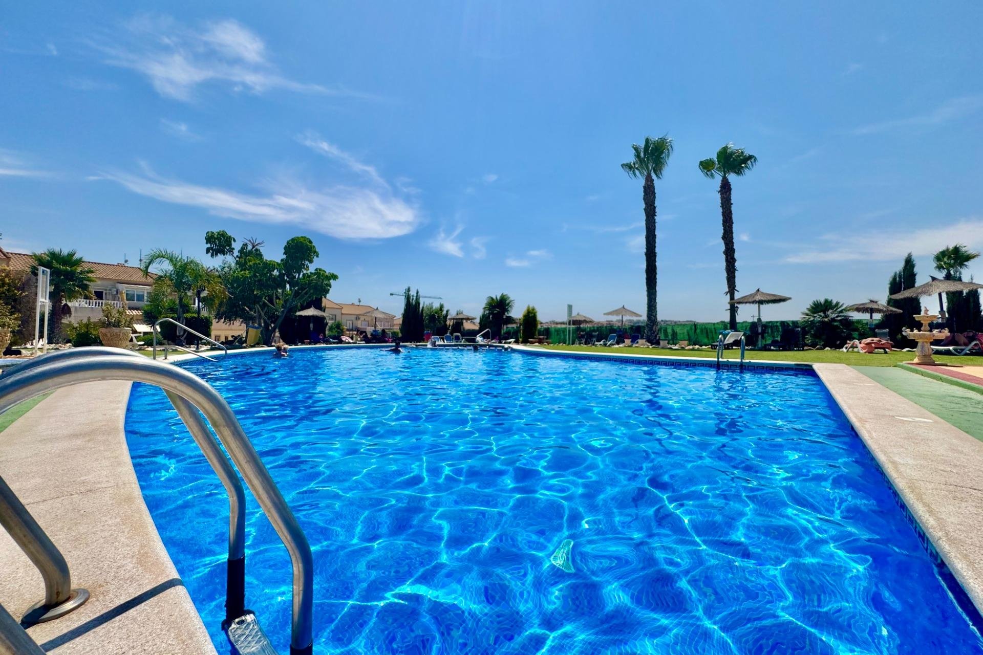 Resale - Town House -
Orihuela Costa - La Florida