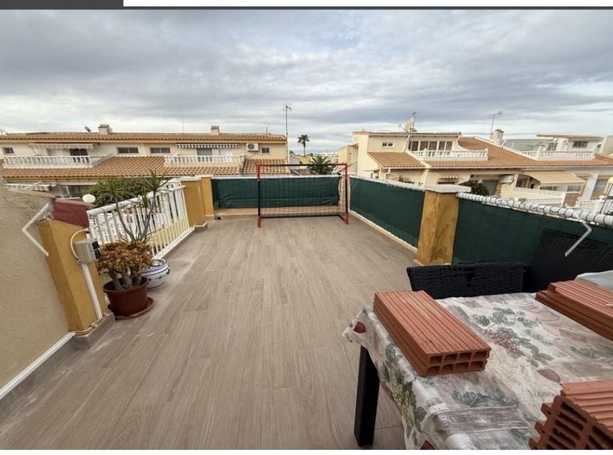 Resale - Town House -
Orihuela Costa - La Florida