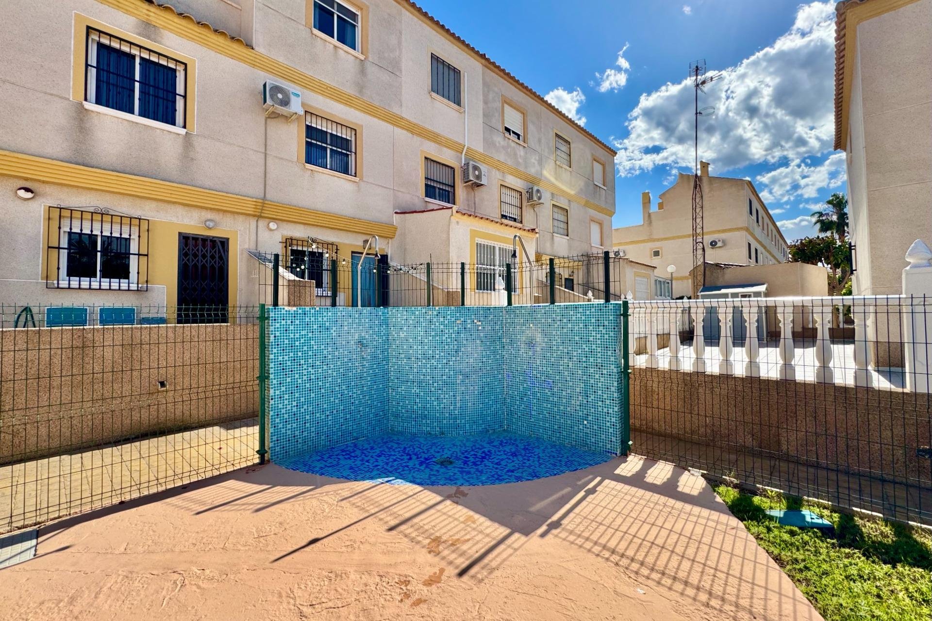 Resale - Town House -
Orihuela Costa - Las Filipinas