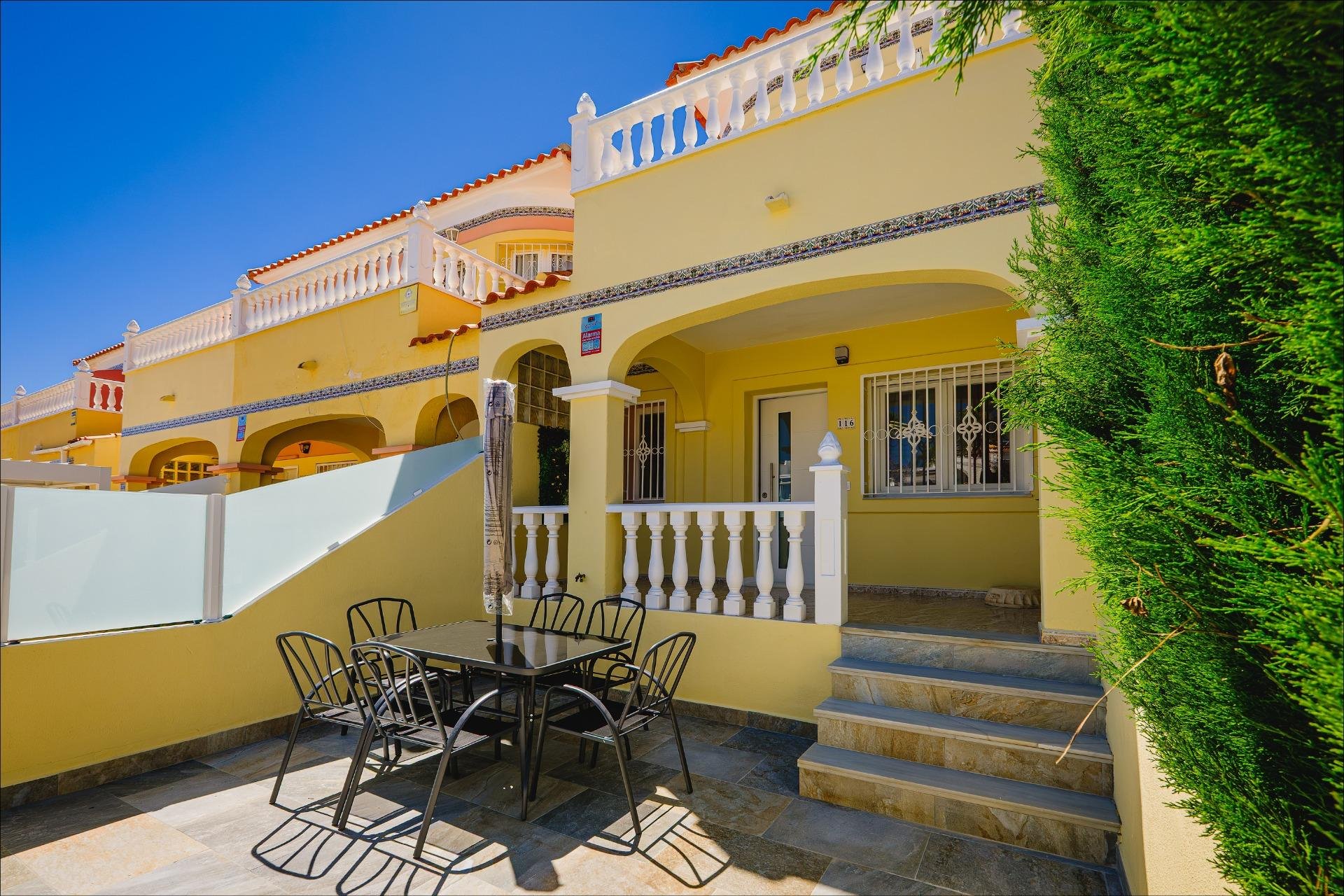 Resale - Town House -
Orihuela Costa - Las Filipinas