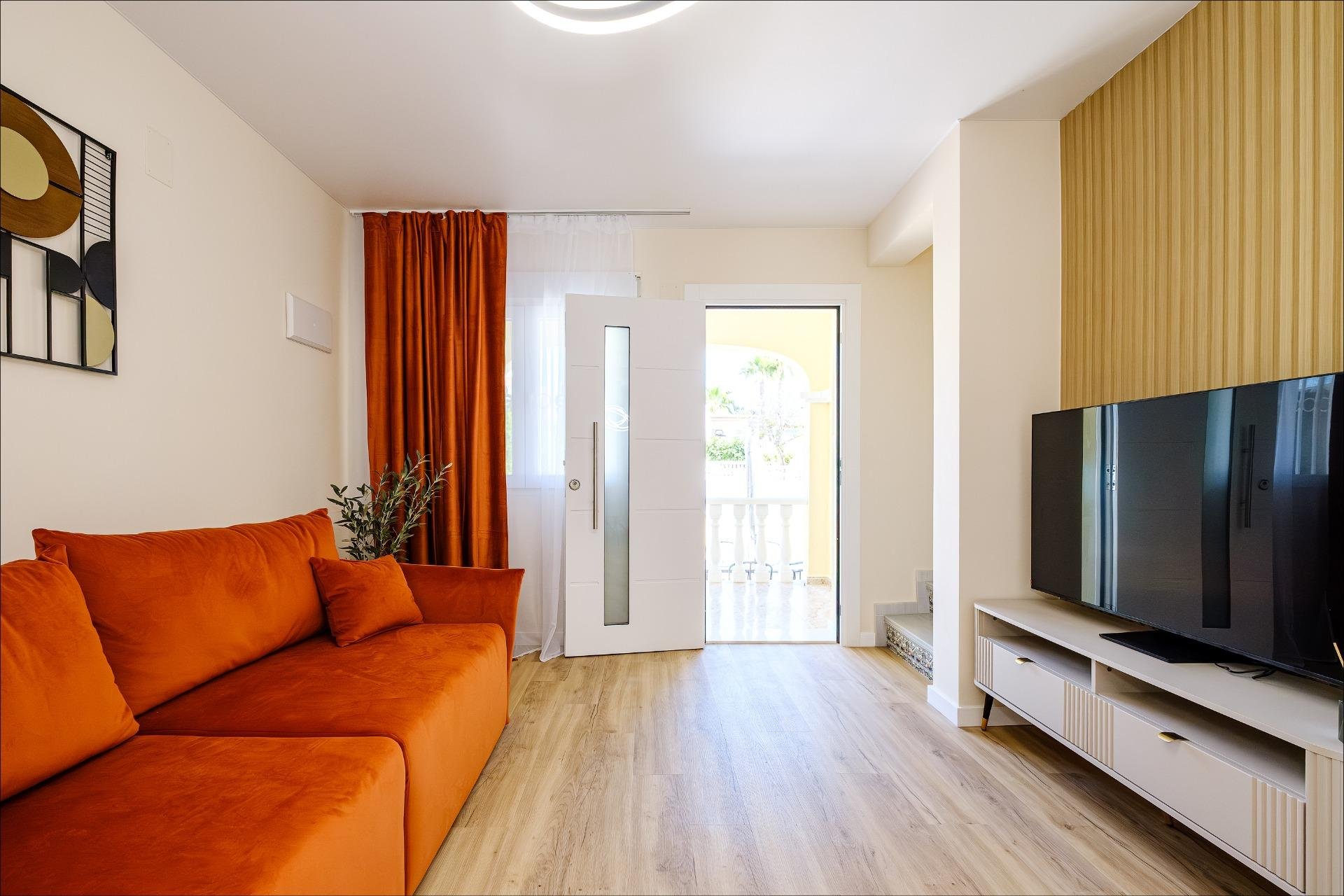 Resale - Town House -
Orihuela Costa - Las Filipinas
