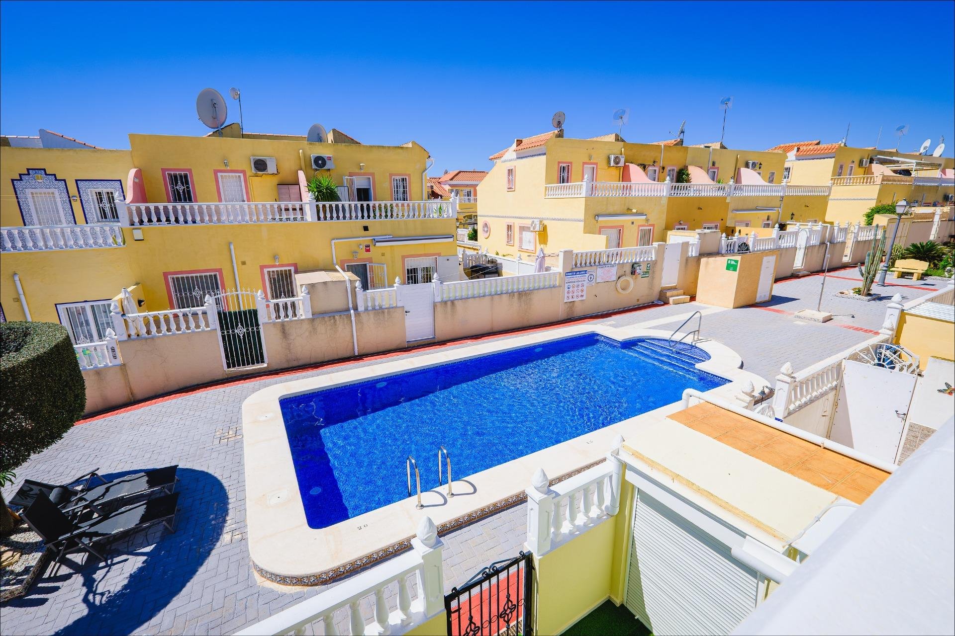 Resale - Town House -
Orihuela Costa - Las Filipinas
