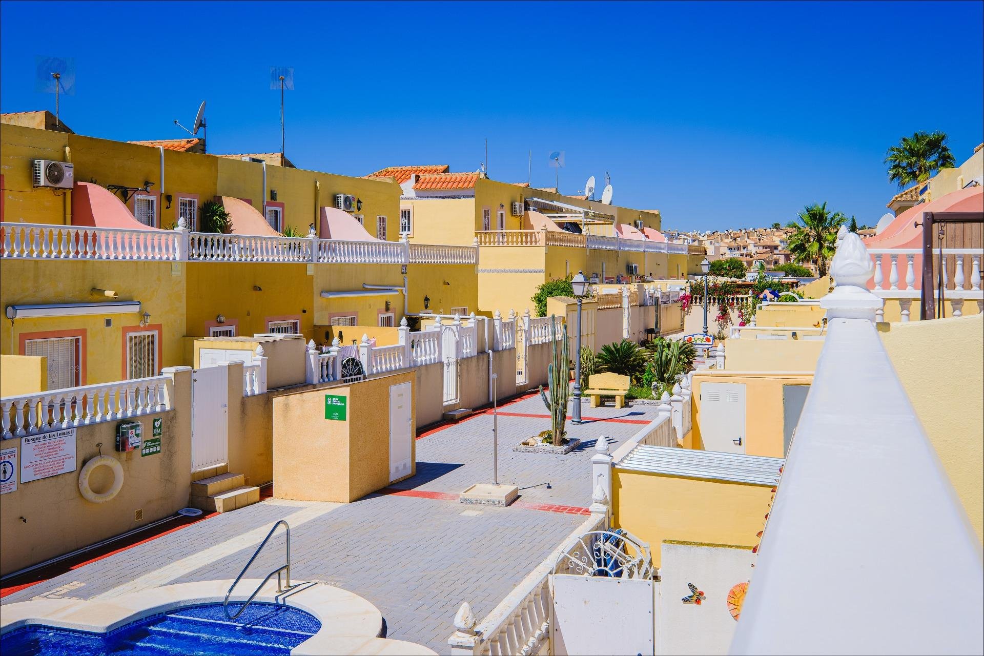 Resale - Town House -
Orihuela Costa - Las Filipinas