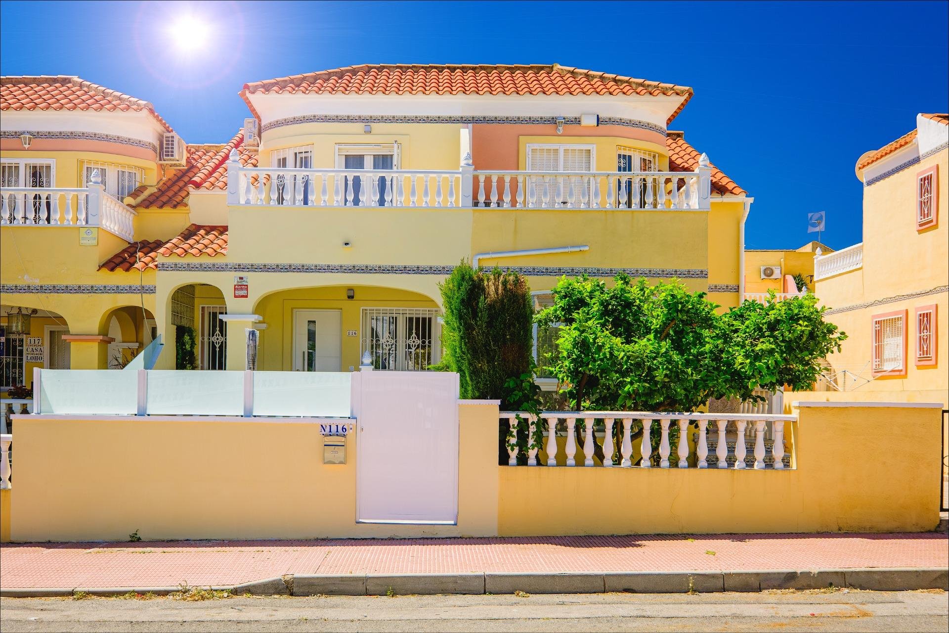 Resale - Town House -
Orihuela Costa - Las Filipinas