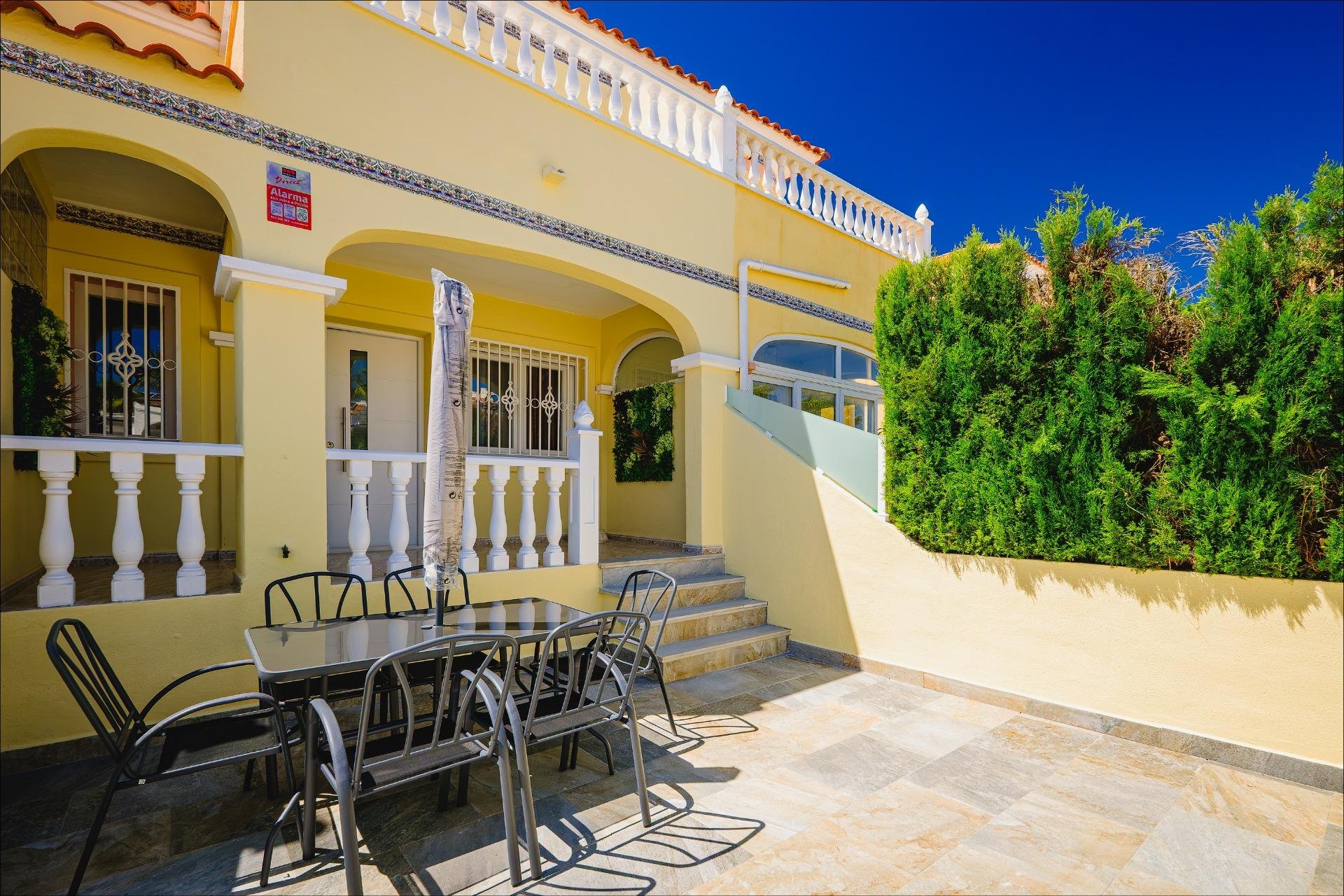 Resale - Town House -
Orihuela Costa - Las Filipinas