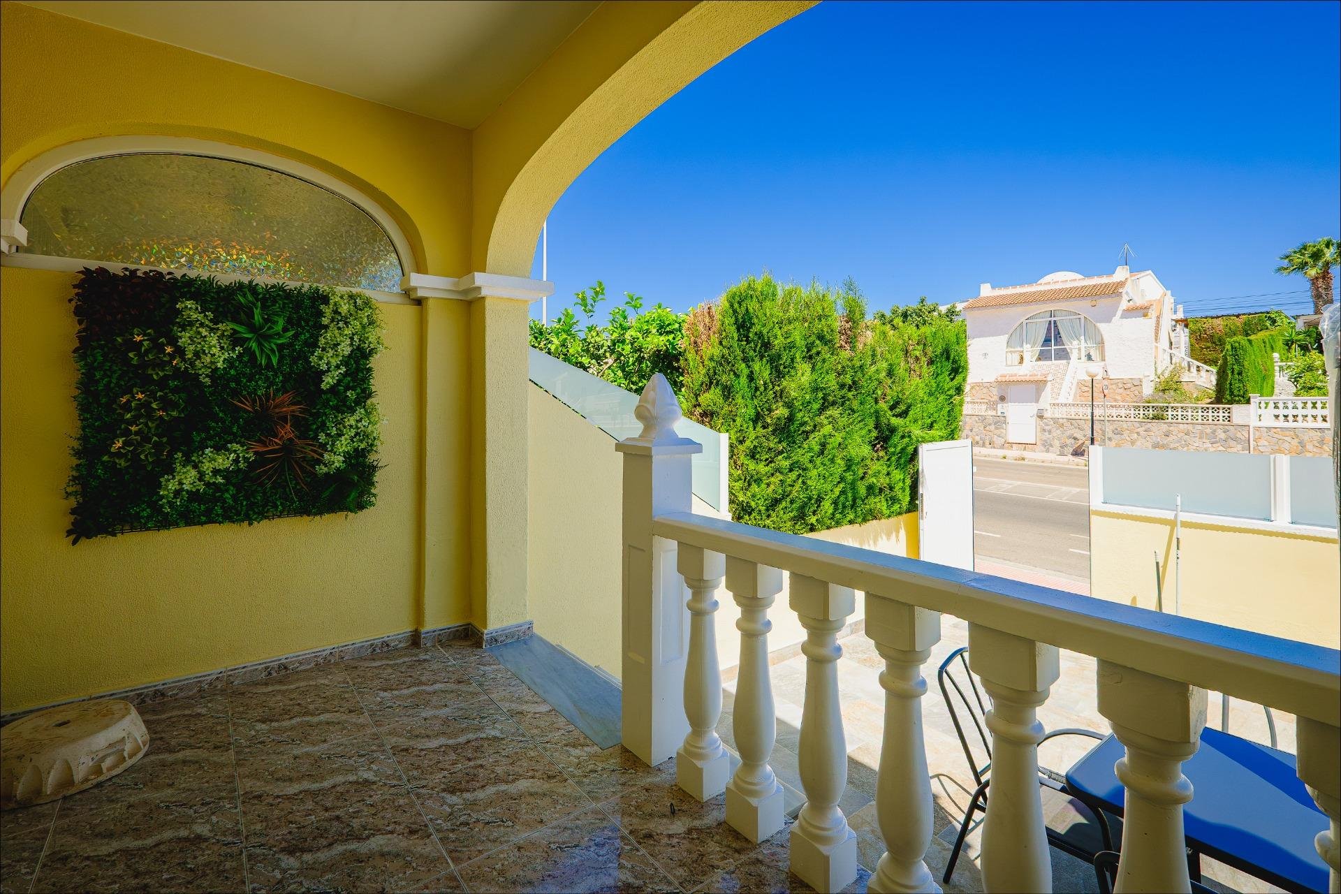 Resale - Town House -
Orihuela Costa - Las Filipinas