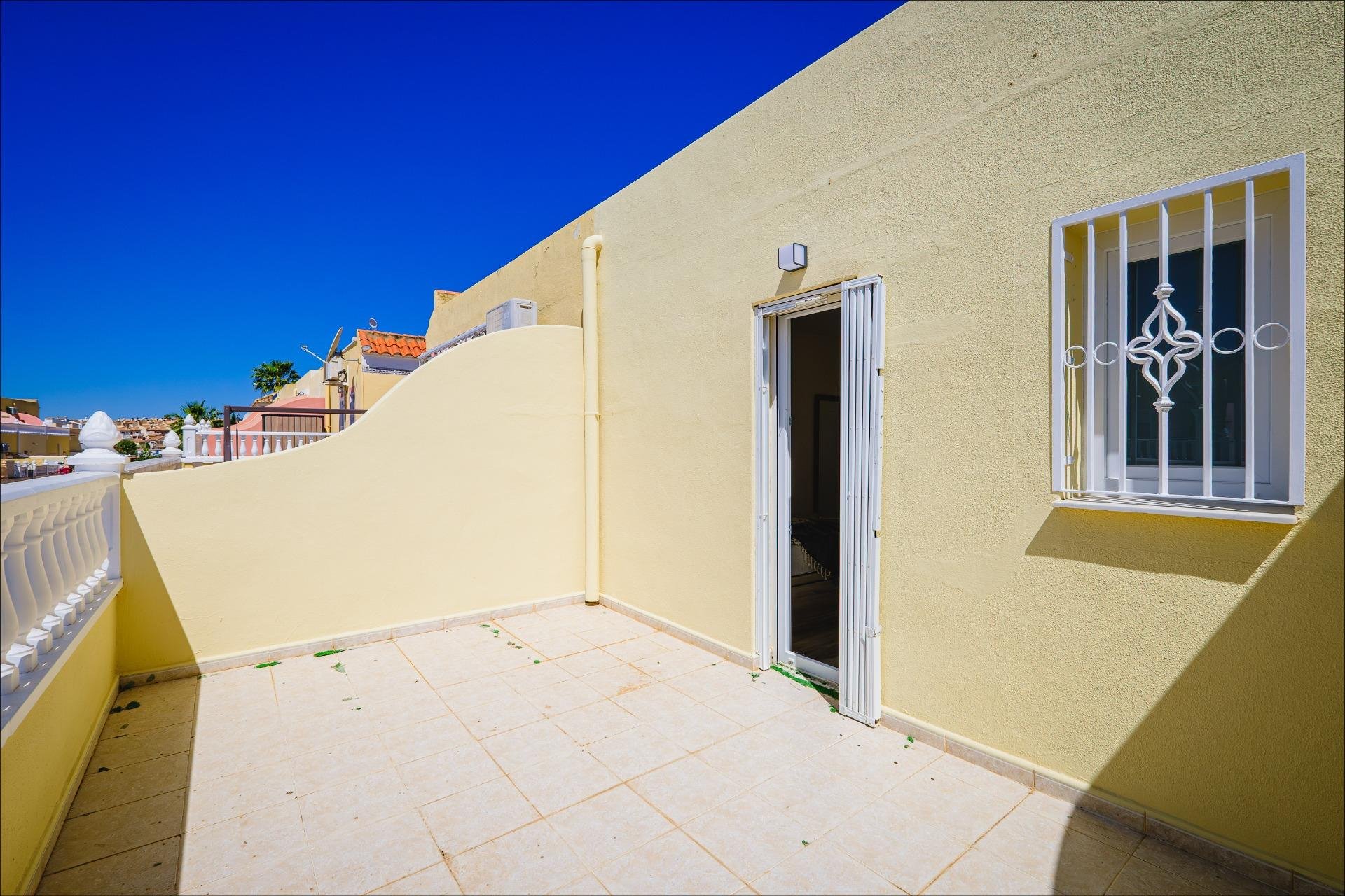 Resale - Town House -
Orihuela Costa - Las Filipinas