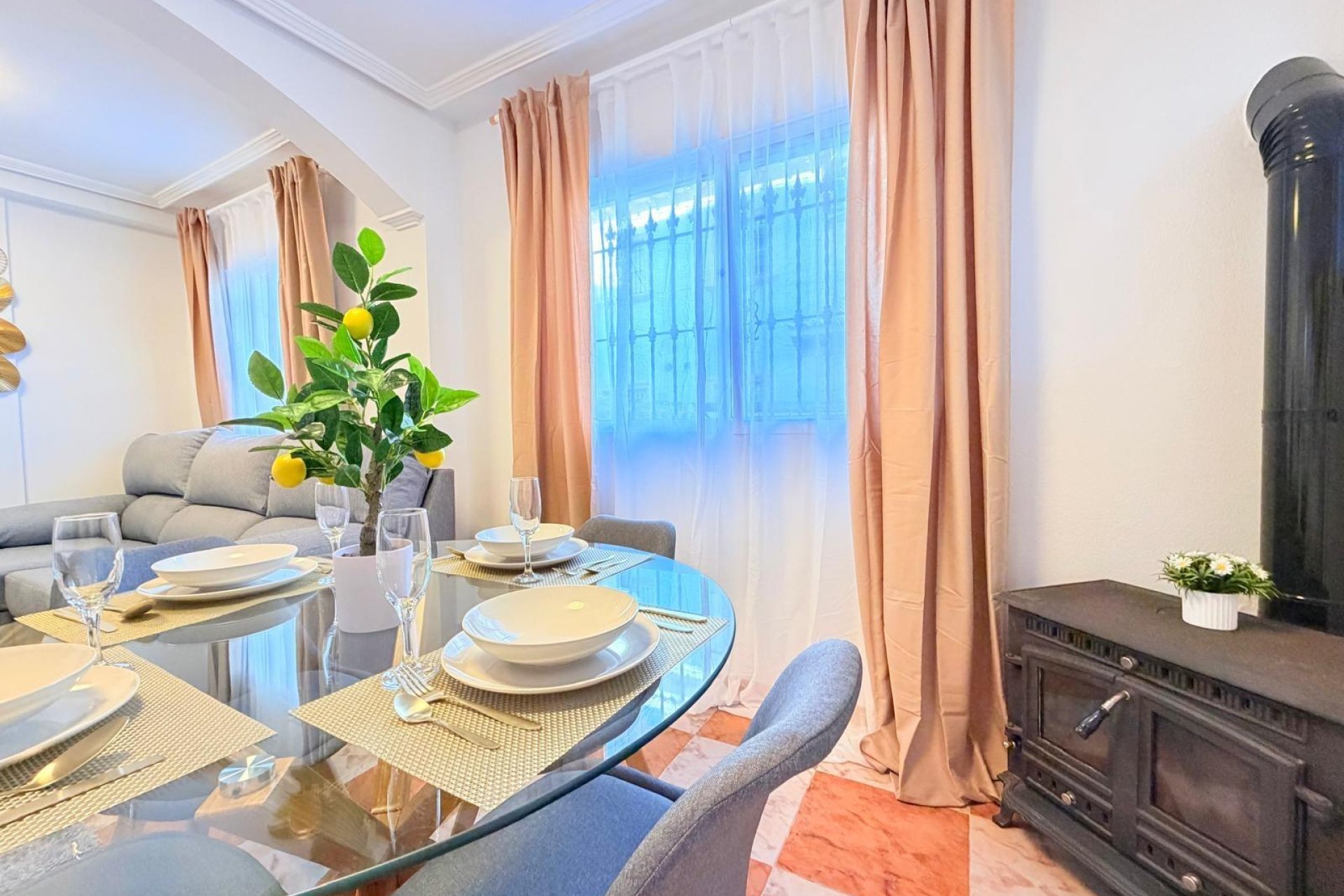 Resale - Town House -
Orihuela Costa - Las Filipinas