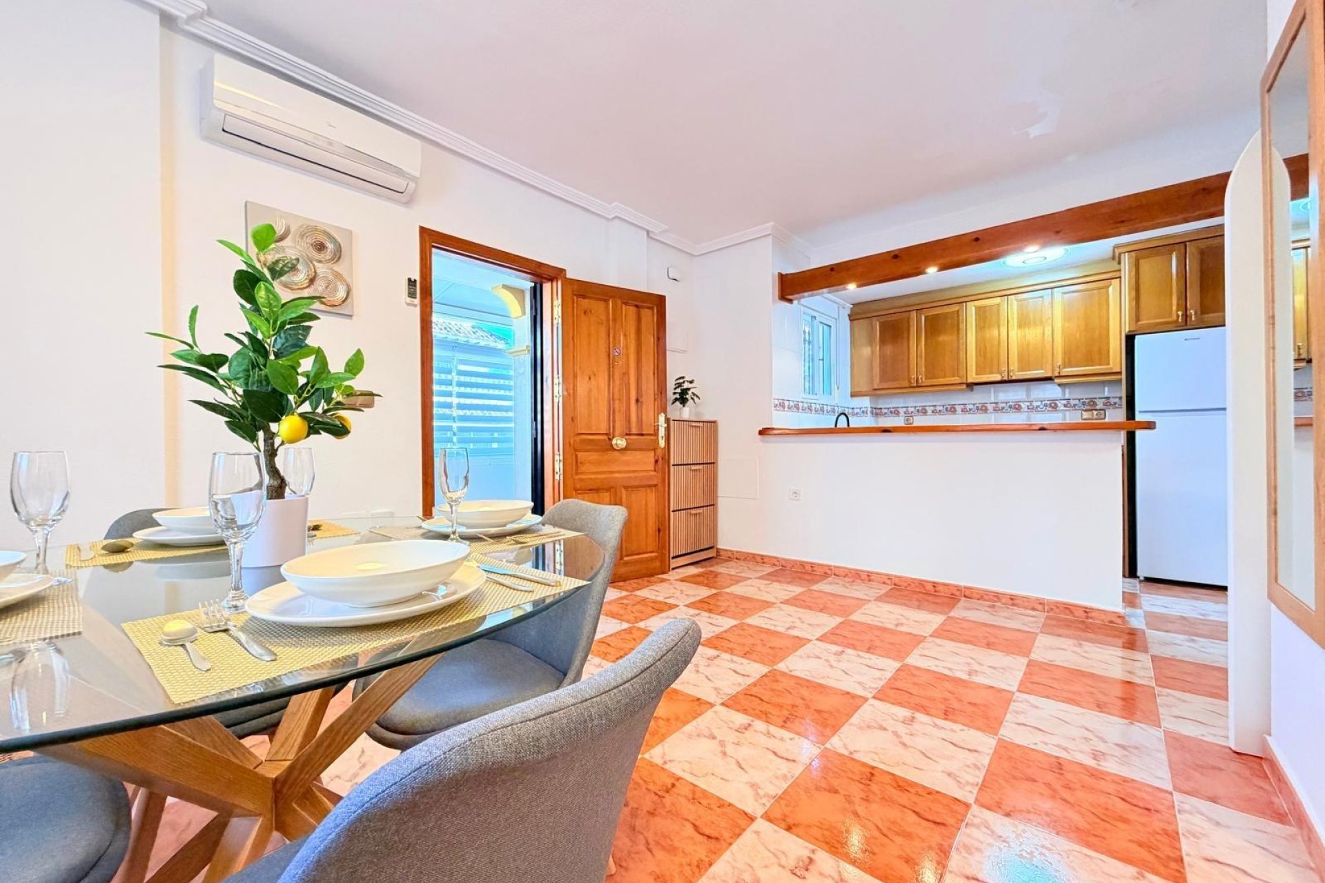 Resale - Town House -
Orihuela Costa - Las Filipinas
