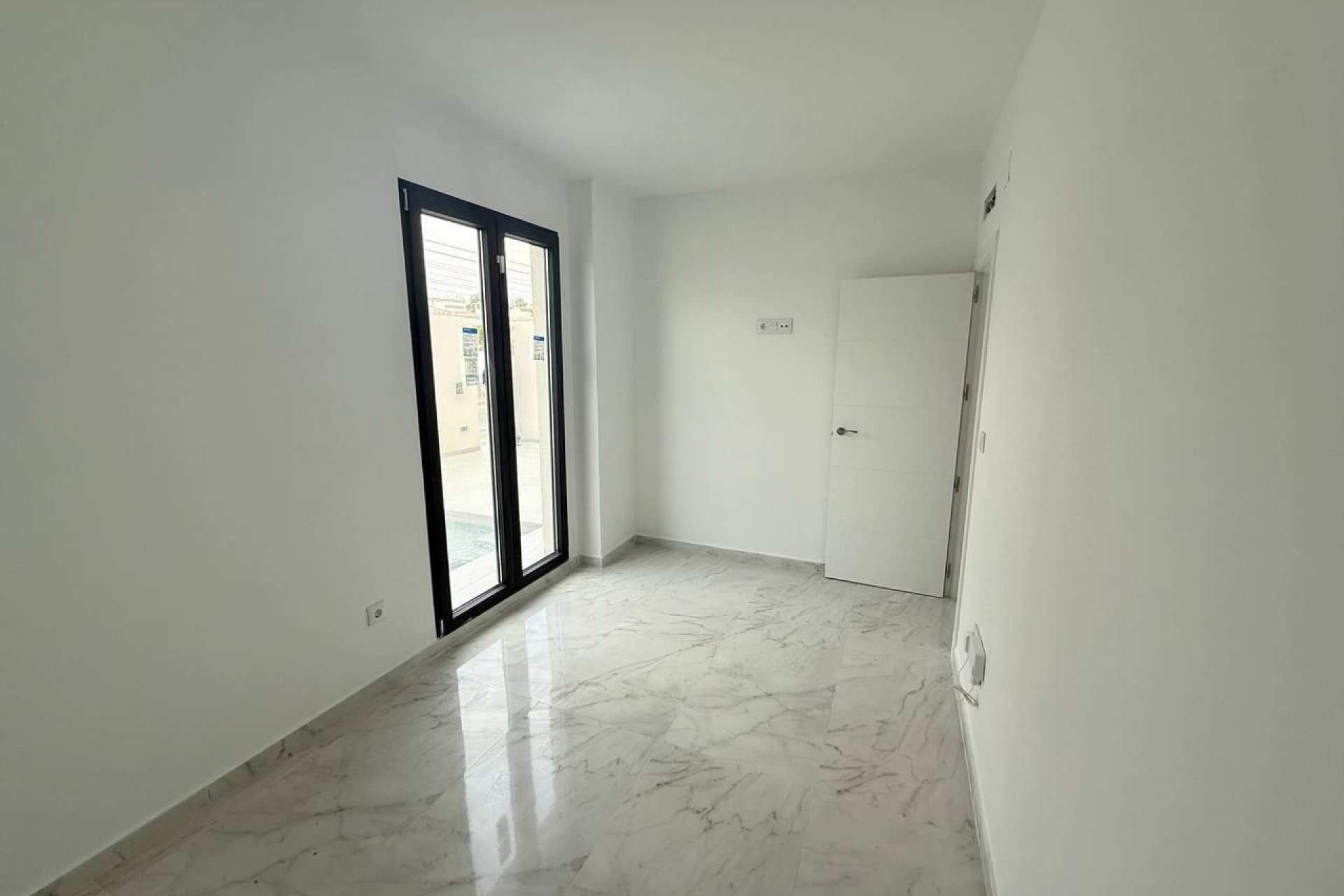 Resale - Town House -
Orihuela Costa - Las Filipinas