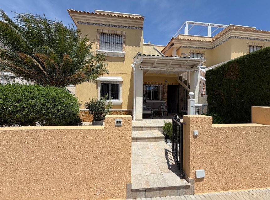 Resale - Town House -
Orihuela Costa - Los Dolses