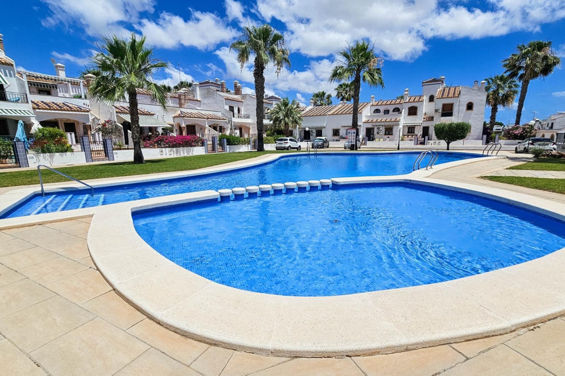 Resale - Town House -
Orihuela Costa - PAU 8