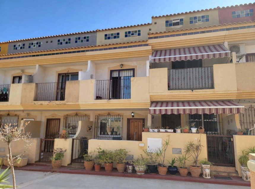 Resale - Town House -
Orihuela Costa - Playa Flamenca