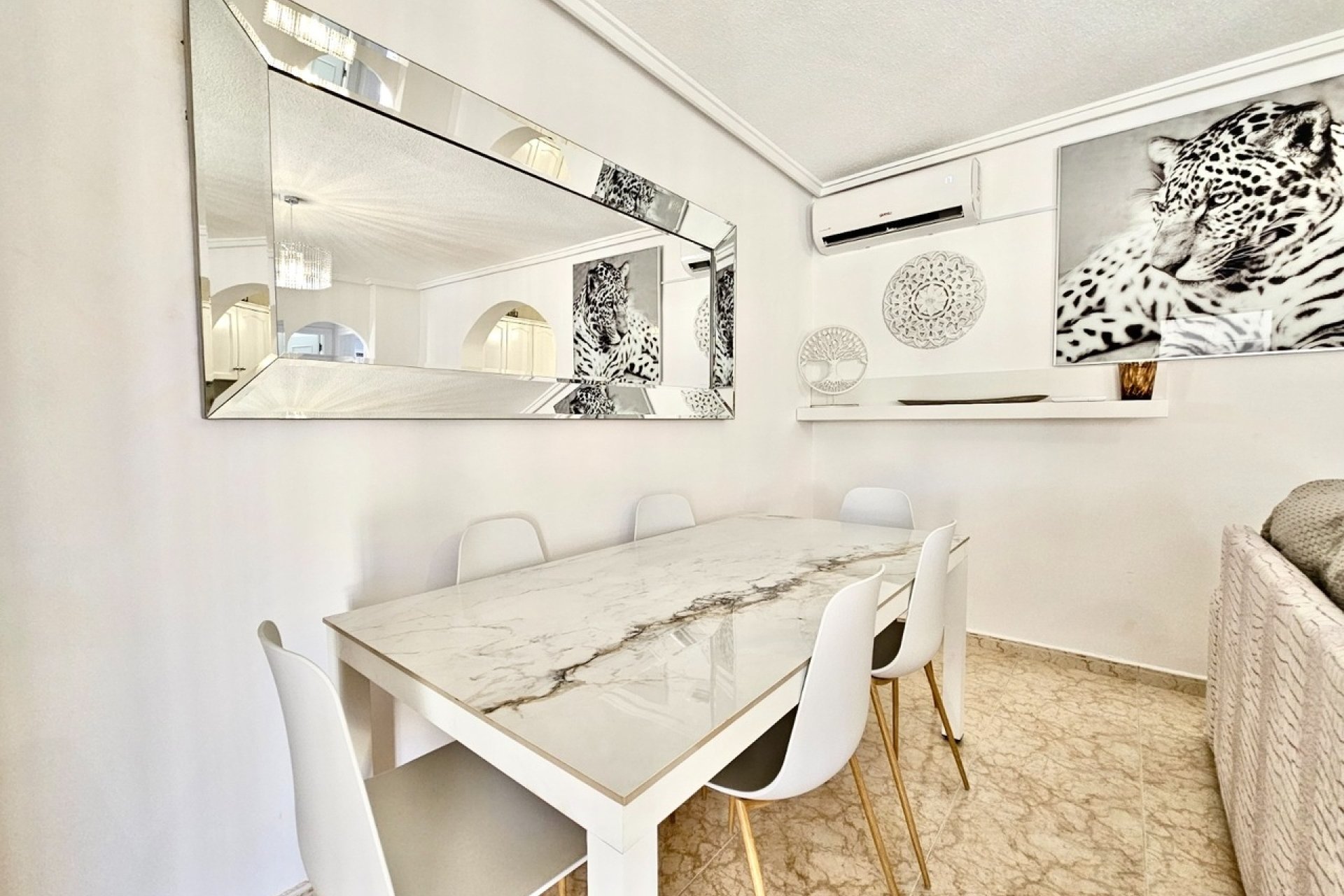 Resale - Town House -
Punta Prima - Costa Blanca