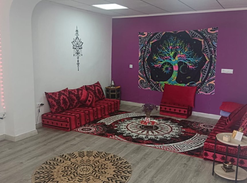 Resale - Town House -
Salinas - Inland