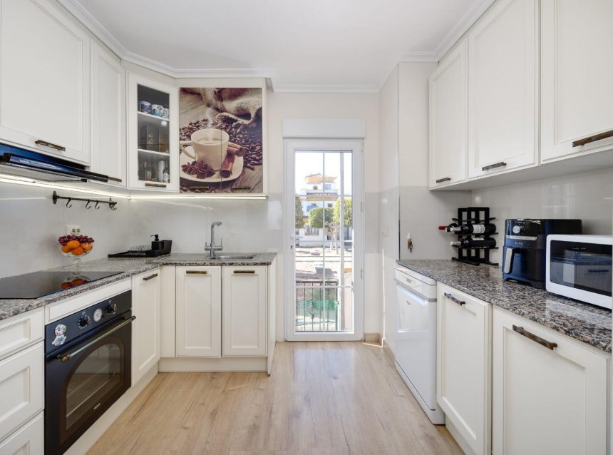 Resale - Town House -
Torrevieja - Aguas Nuevas