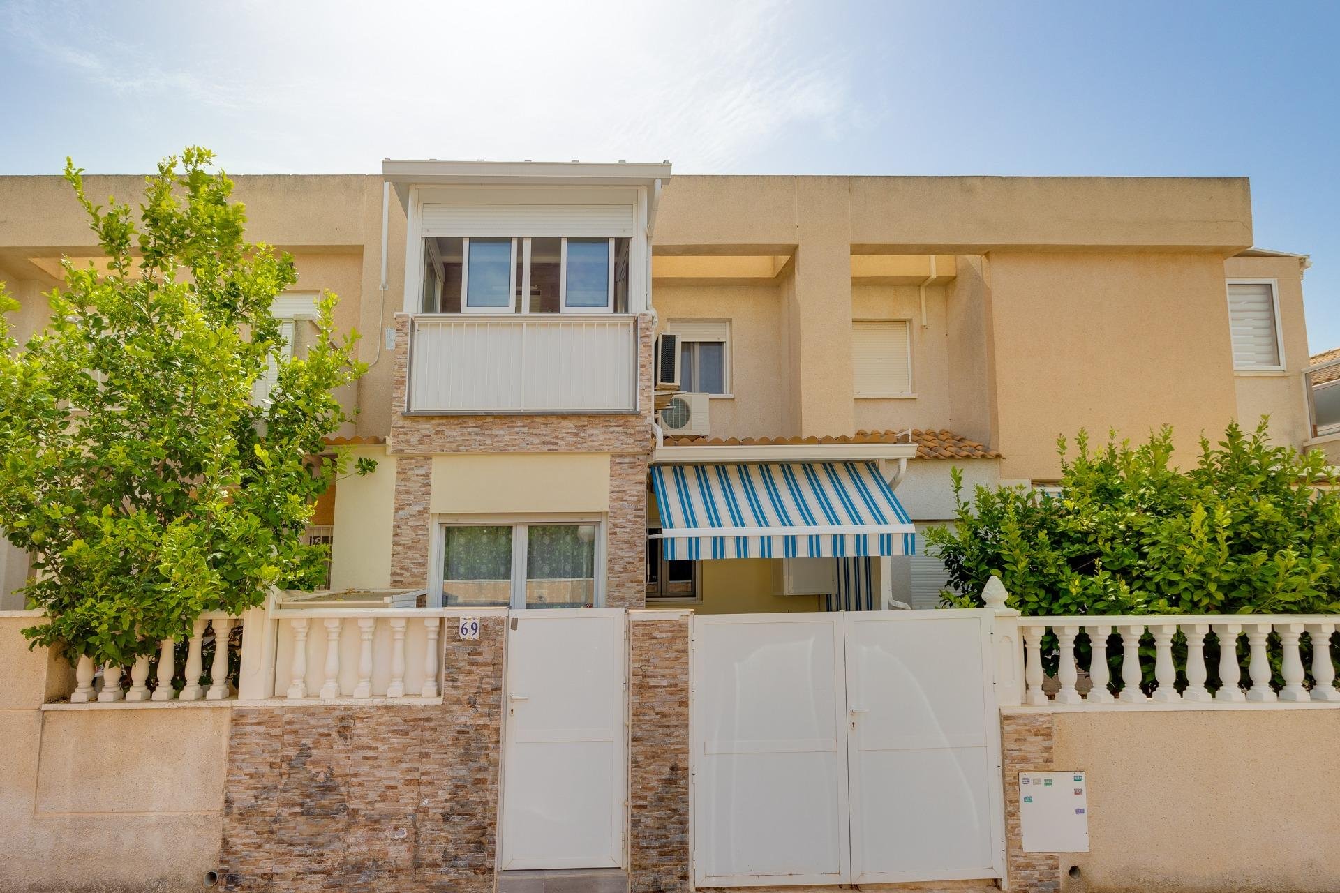 Resale - Town House -
Torrevieja - Aguas Nuevas