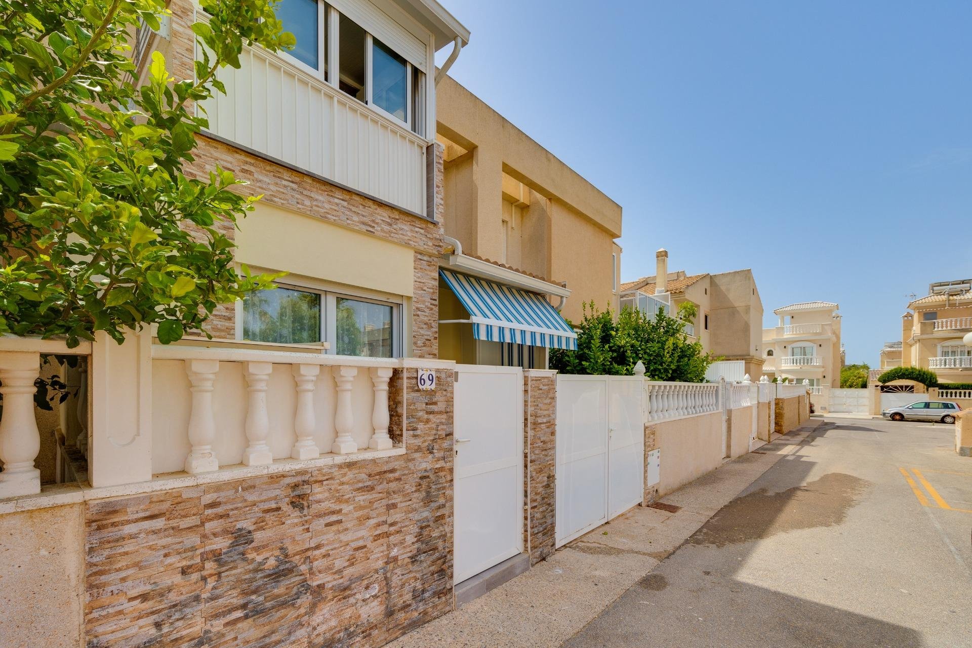 Resale - Town House -
Torrevieja - Aguas Nuevas