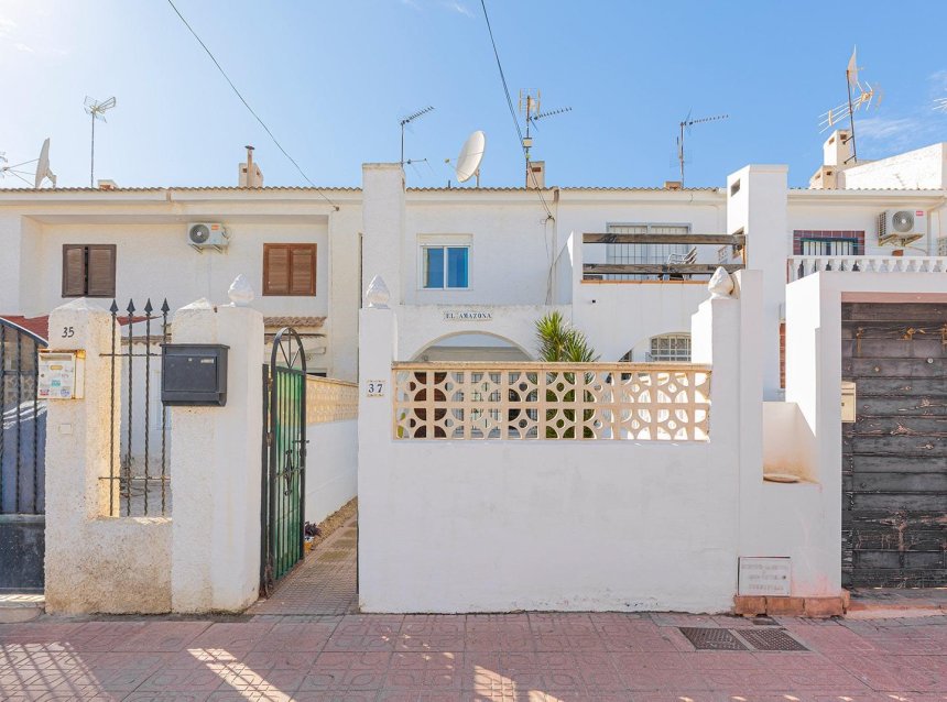 Resale - Town House -
Torrevieja - Calas Blanca