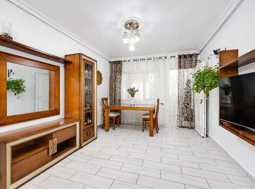 Resale - Town House -
Torrevieja - Calas Blanca