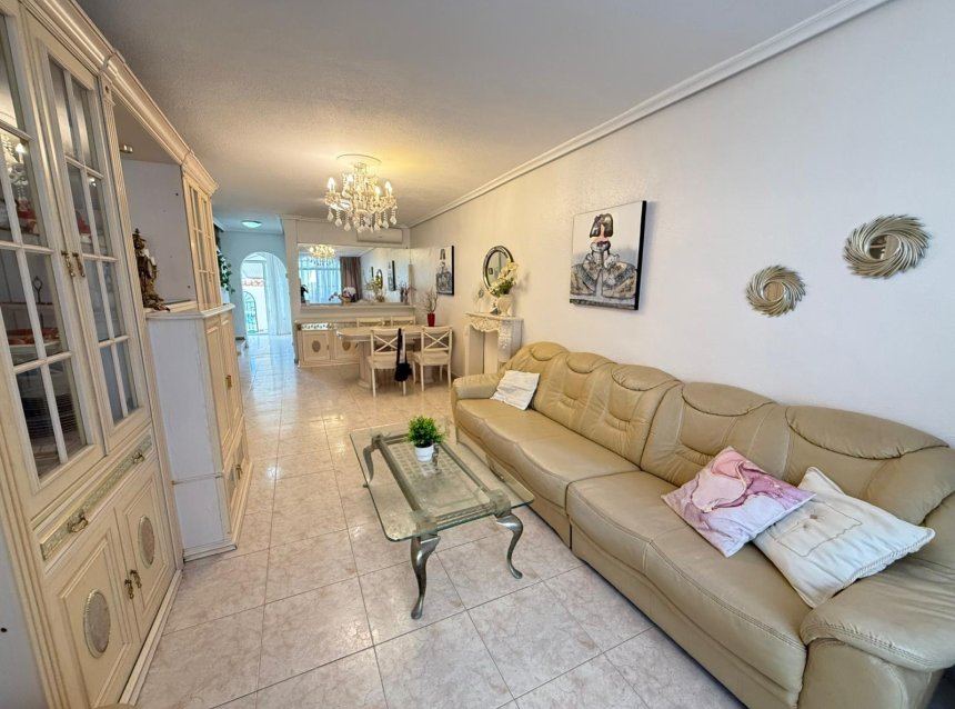 Resale - Town House -
Torrevieja - Calas Blanca