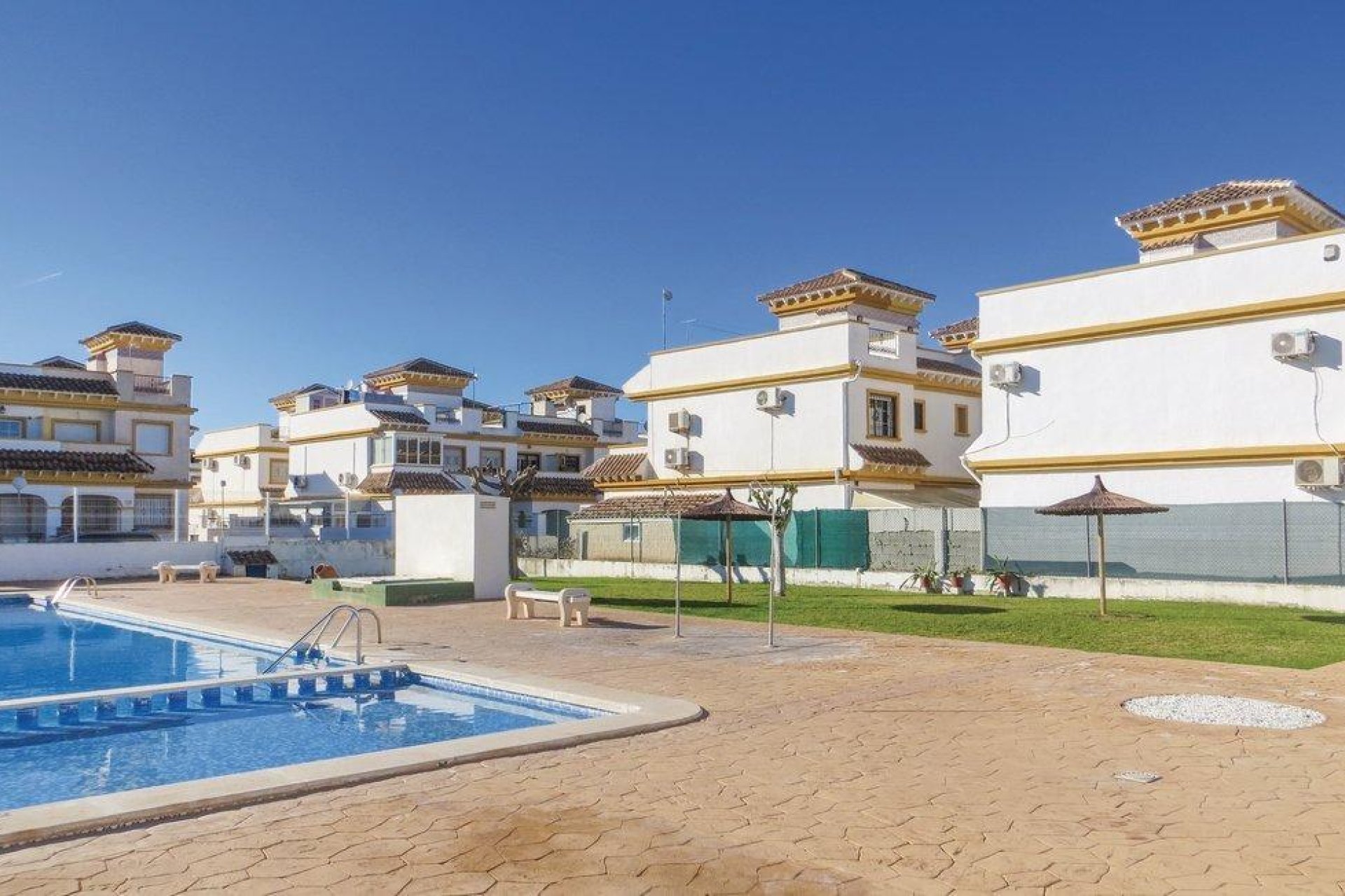 Resale - Town House -
Torrevieja - Carrefour