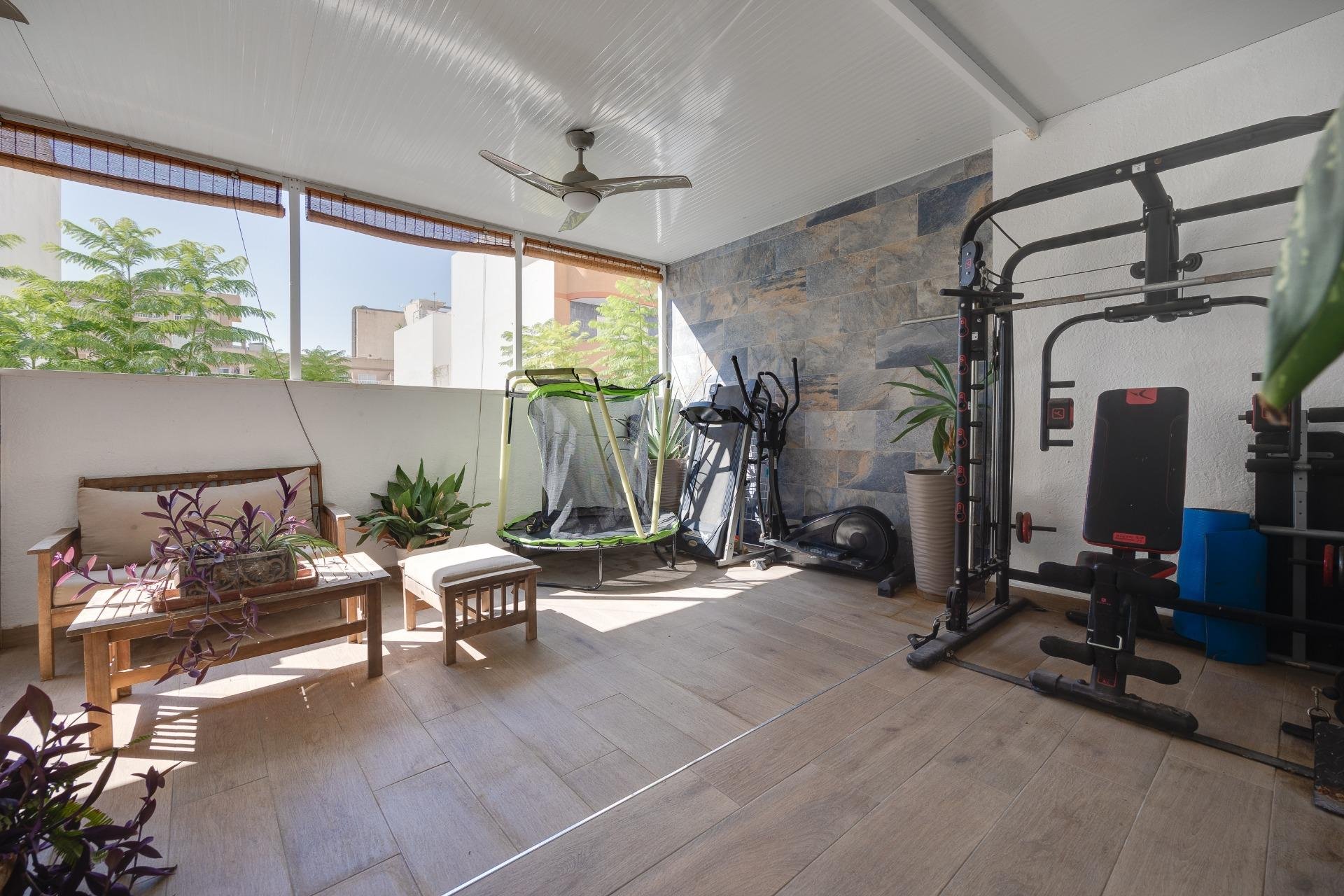 Resale - Town House -
Torrevieja - Centro