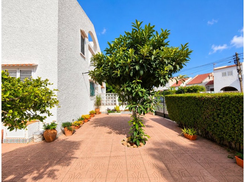 Resale - Town House -
Torrevieja - Costa Blanca