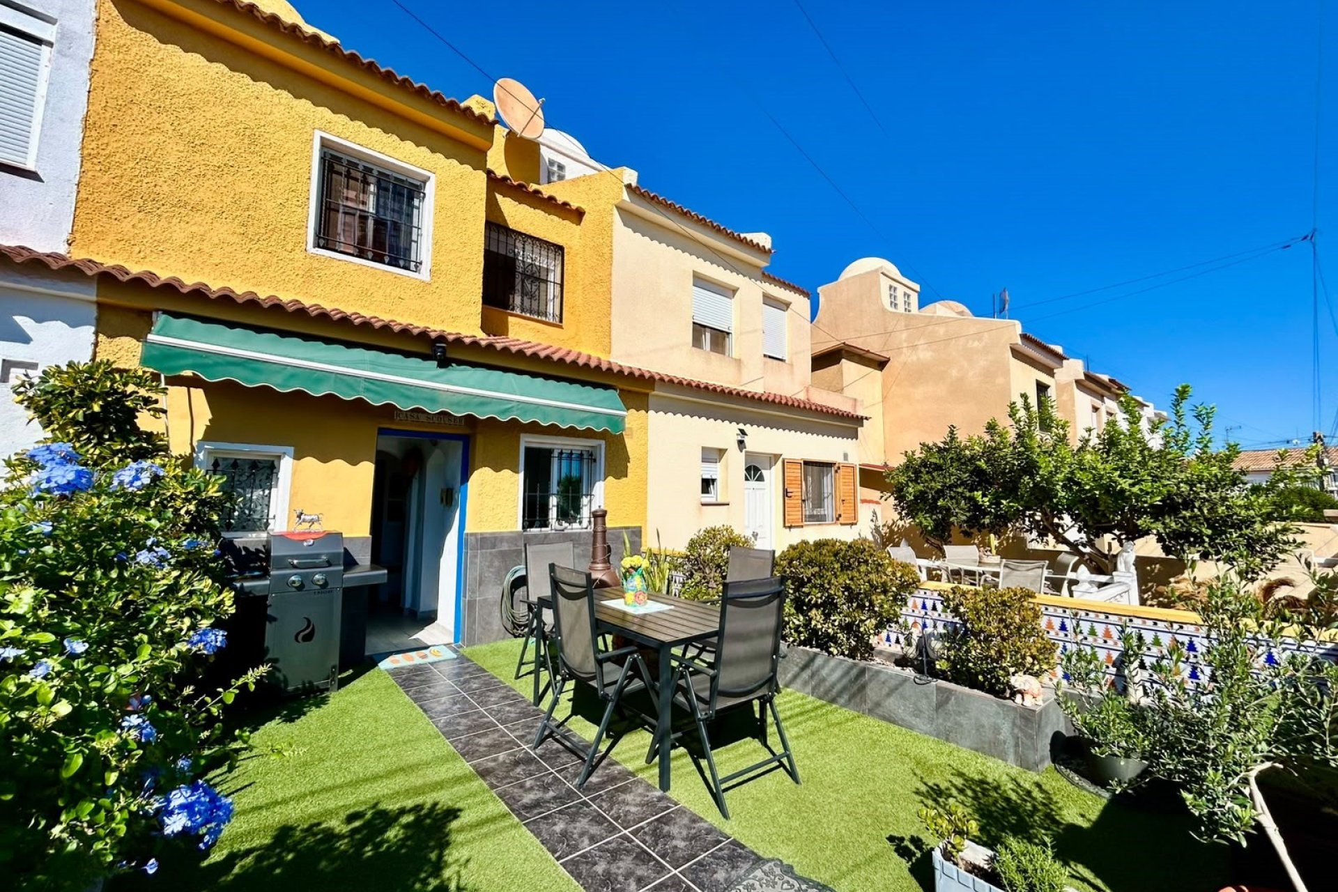 Resale - Town House -
Torrevieja - Costa Blanca