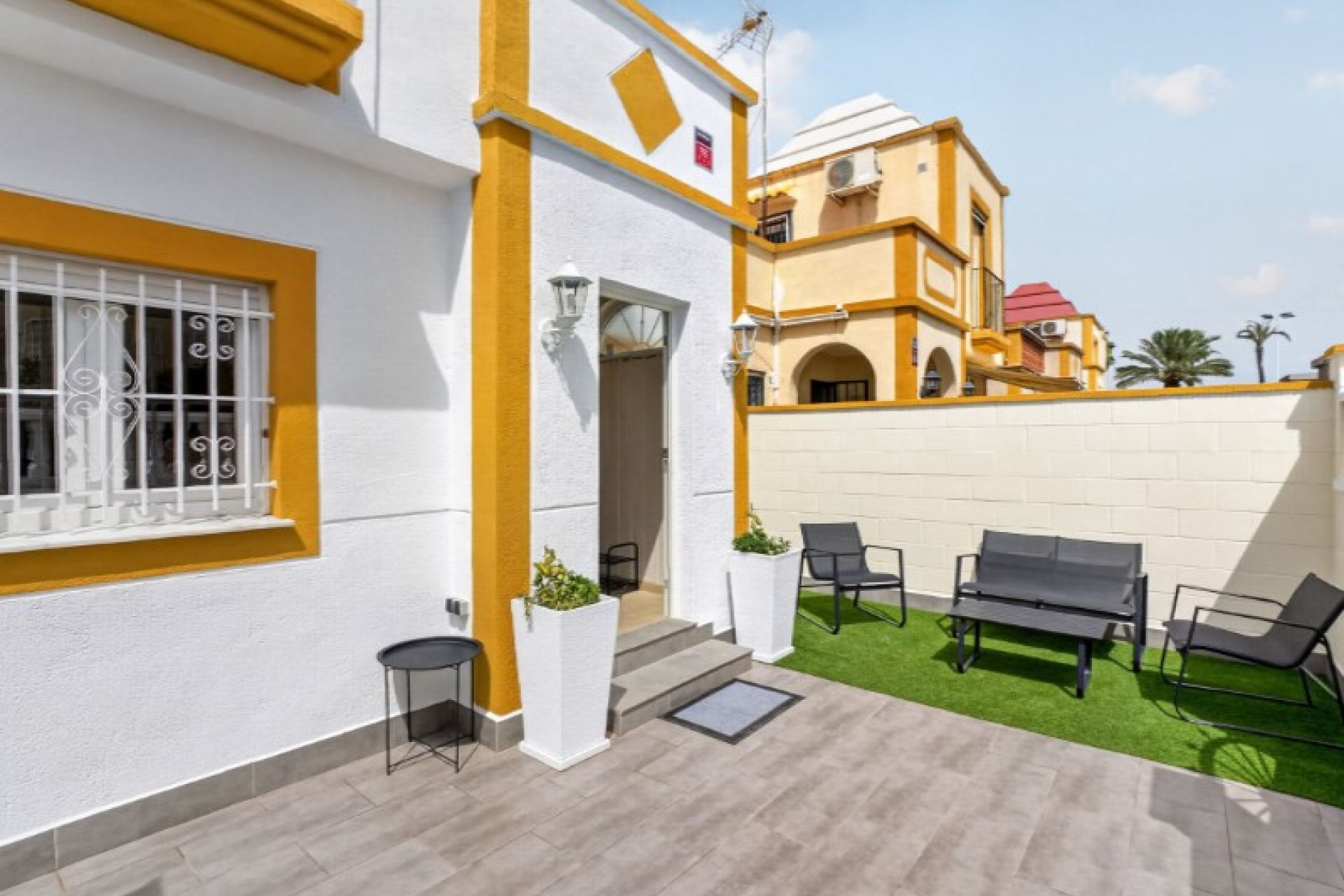 Resale - Town House -
Torrevieja - Costa Blanca