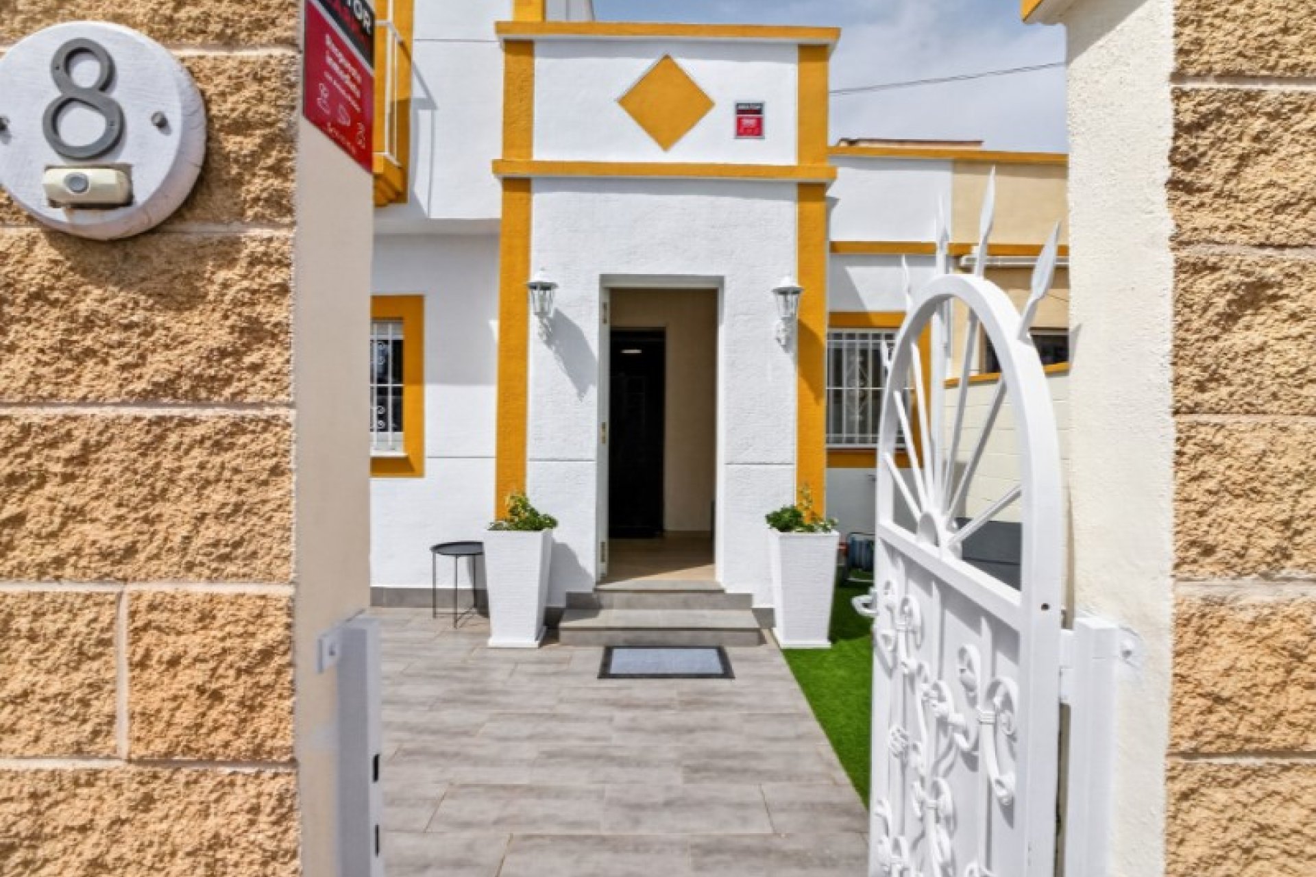 Resale - Town House -
Torrevieja - Costa Blanca