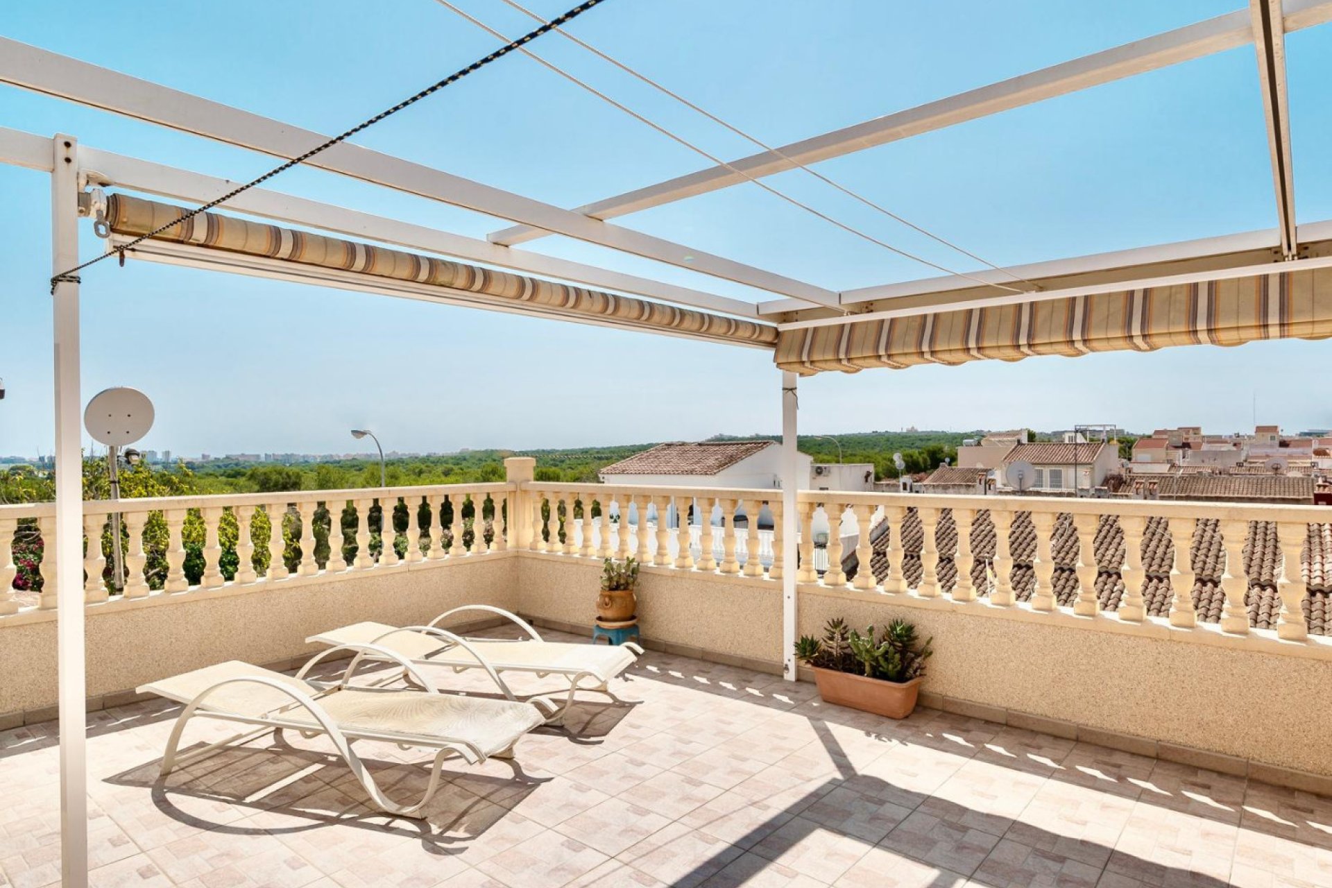 Resale - Town House -
Torrevieja - Costa Blanca