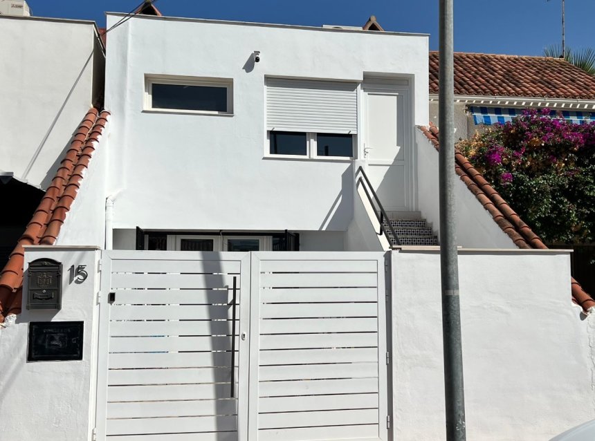 Resale - Town House -
Torrevieja - Costa Blanca