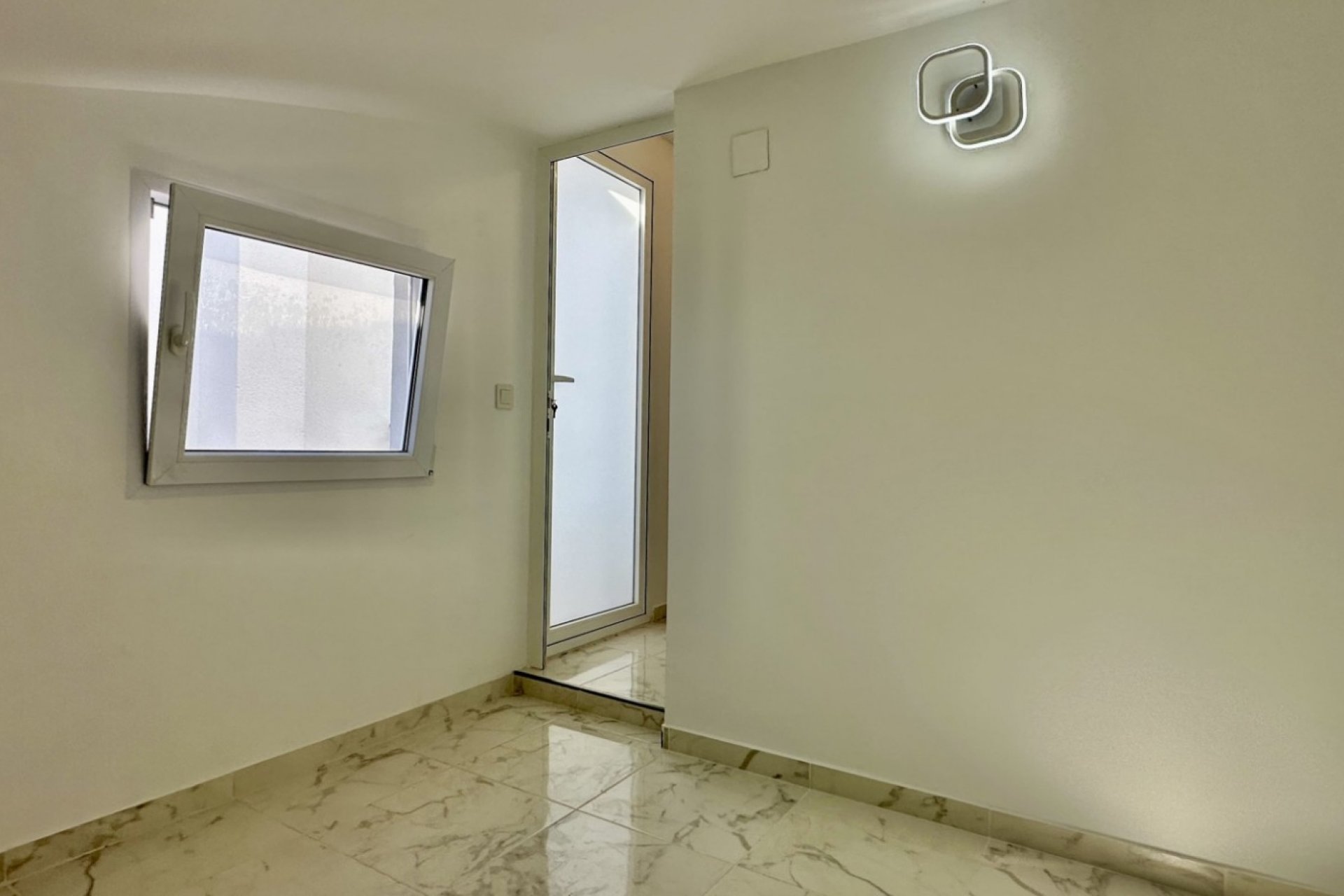 Resale - Town House -
Torrevieja - Costa Blanca