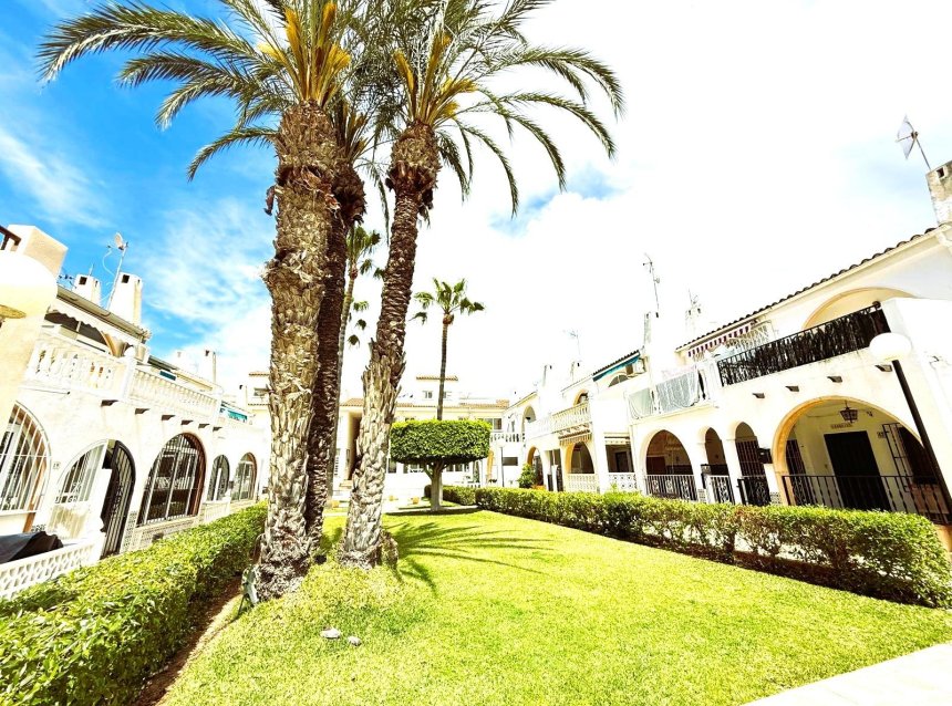 Resale - Town House -
Torrevieja - El Chaparral