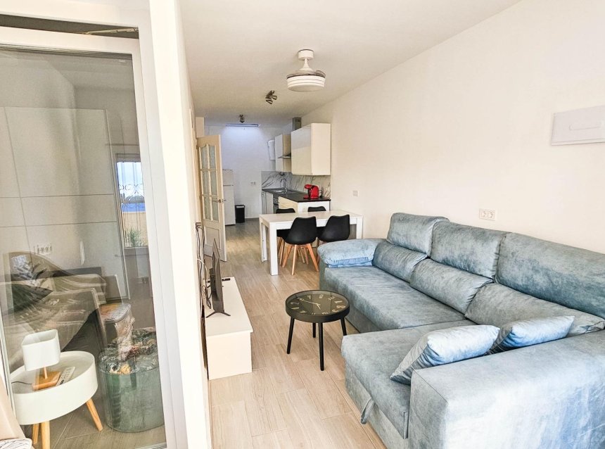 Resale - Town House -
Torrevieja - El Limonar