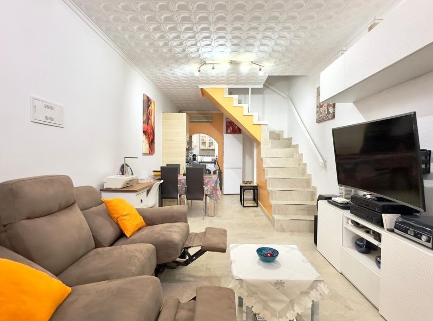 Resale - Town House -
Torrevieja - La Siesta - El Salado - Torreta