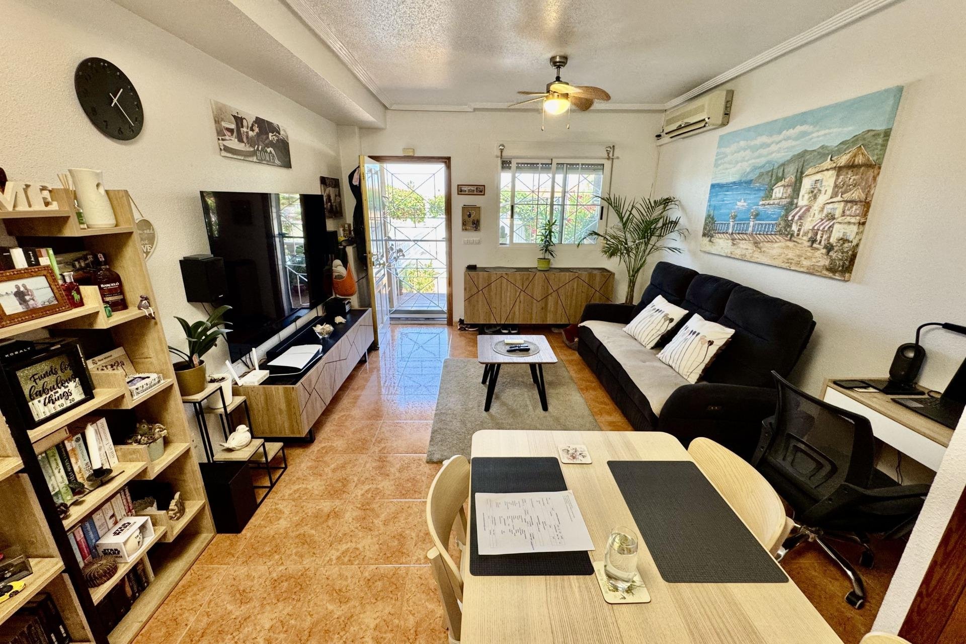 Resale - Town House -
Torrevieja - La Siesta - El Salado - Torreta
