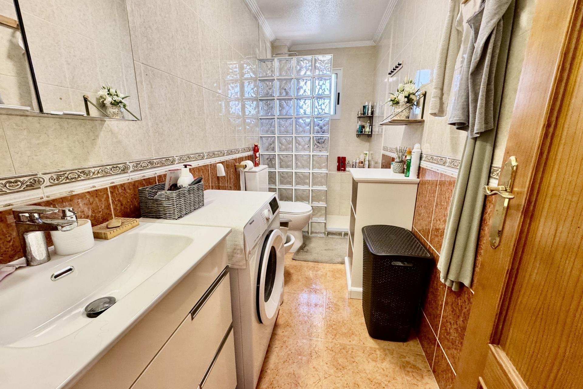 Resale - Town House -
Torrevieja - La Siesta - El Salado - Torreta