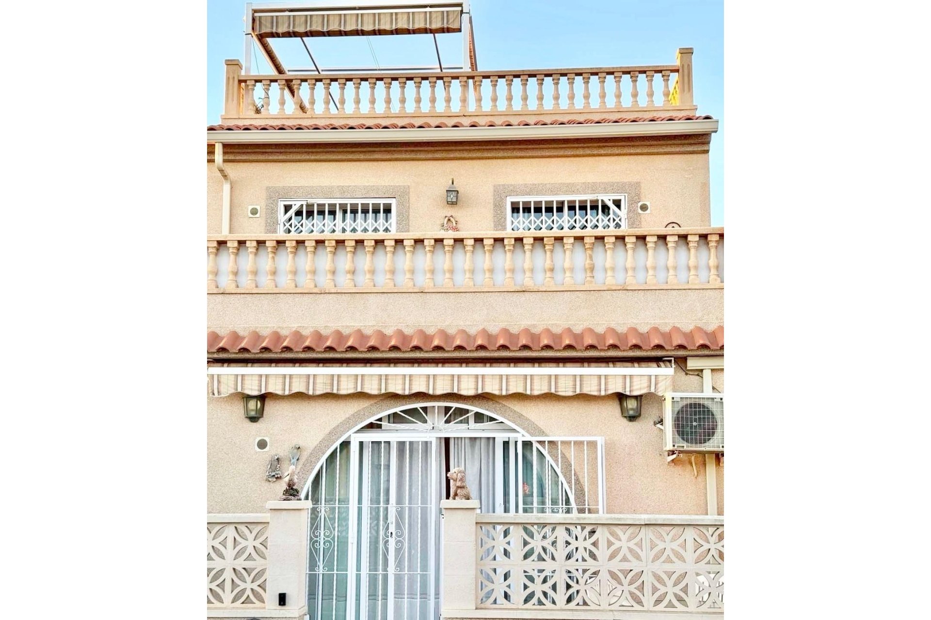 Resale - Town House -
Torrevieja - La Siesta - El Salado - Torreta