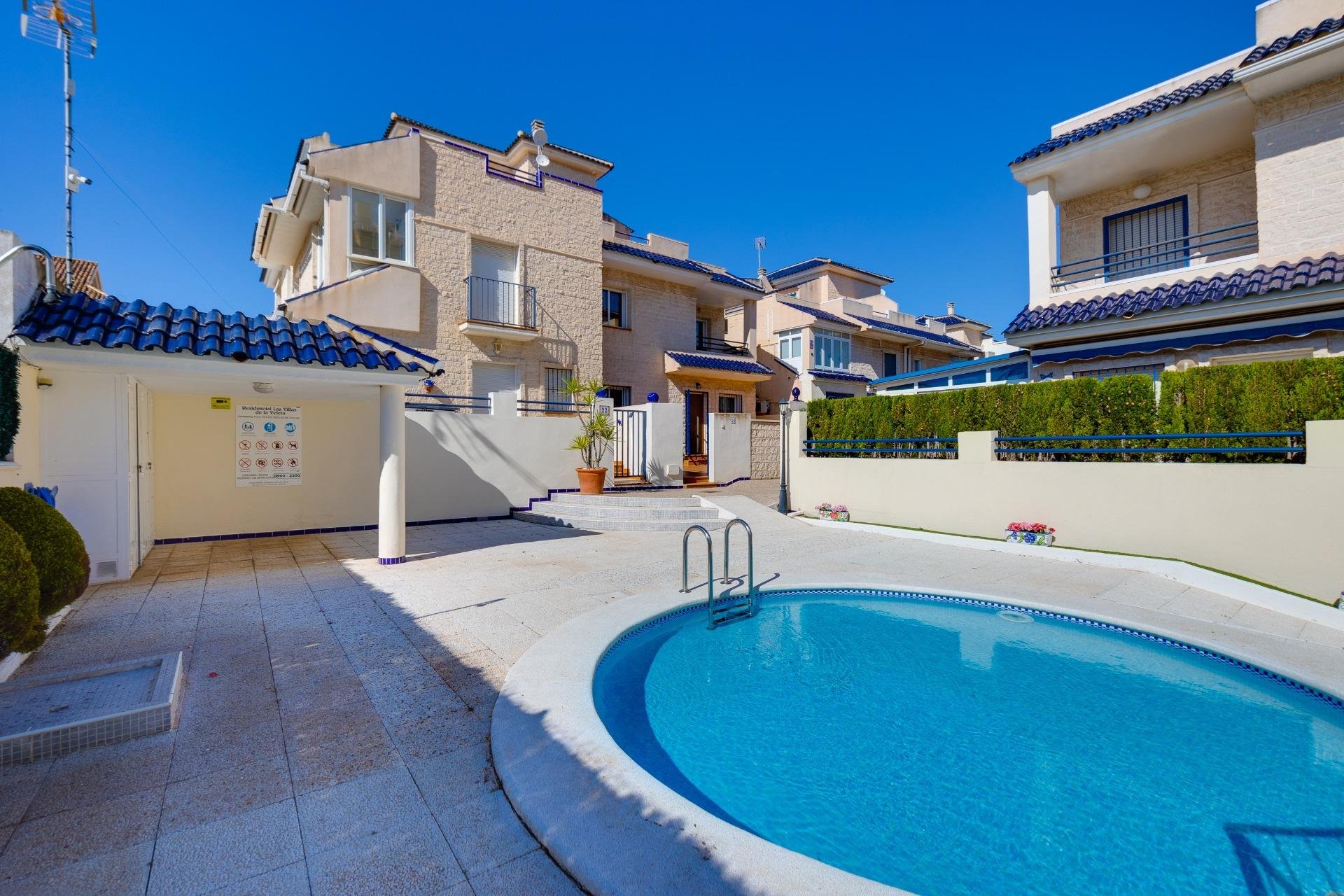 Resale - Town House -
Torrevieja - La Veleta