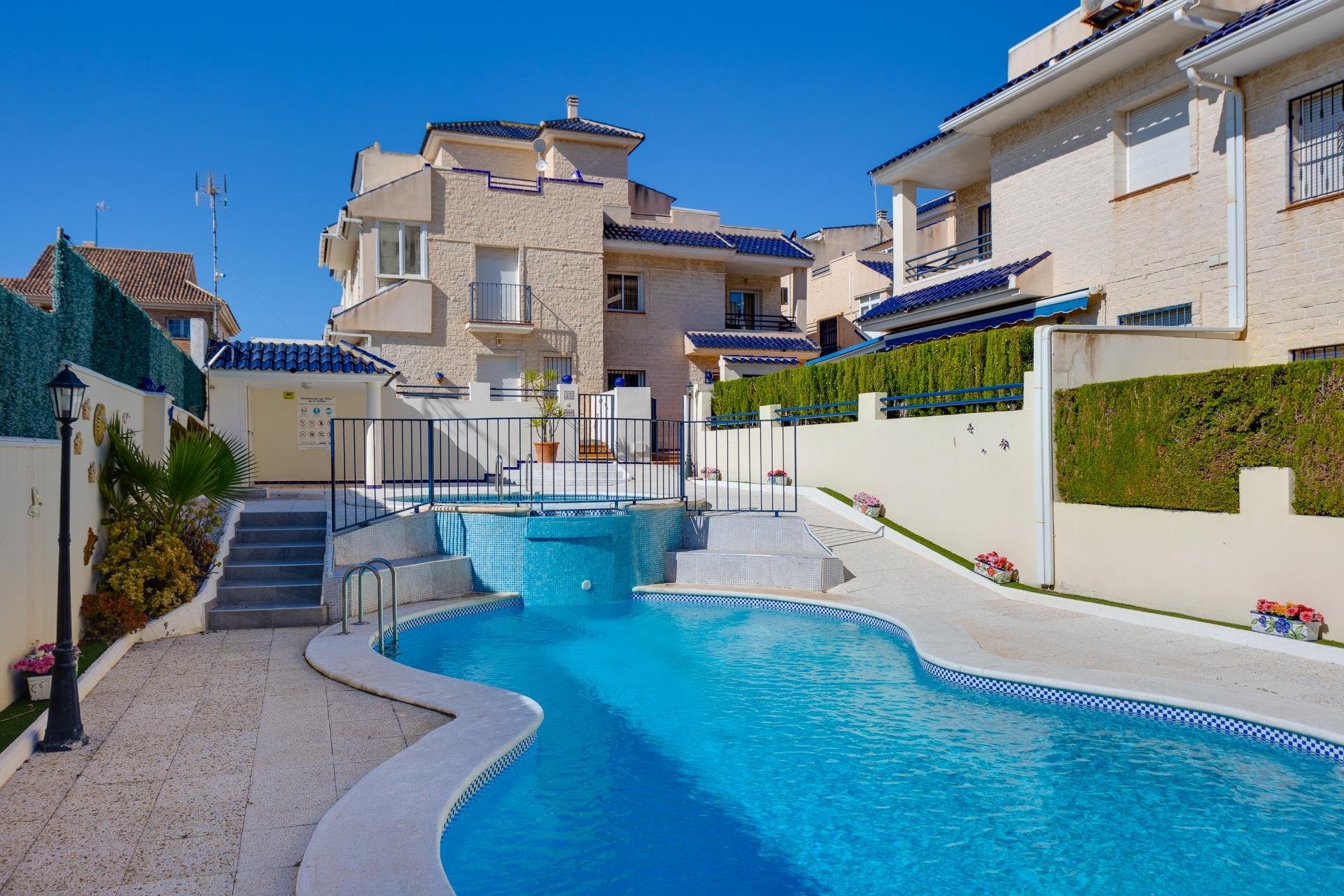 Resale - Town House -
Torrevieja - La Veleta
