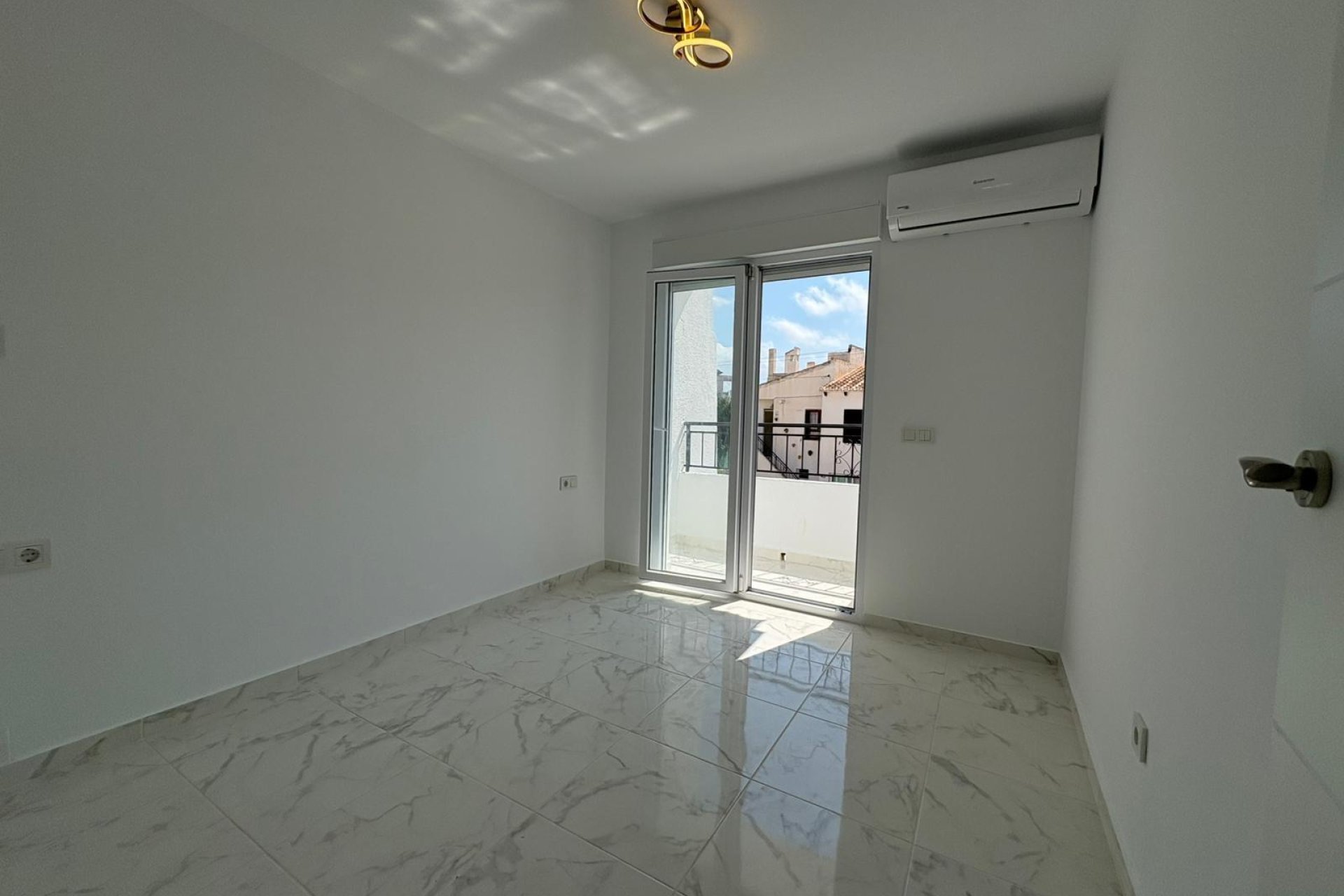 Resale - Town House -
Torrevieja - Los Balcones - Los Altos del Edén