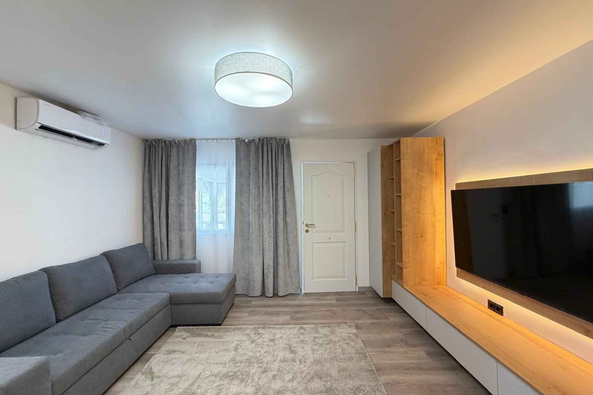 Resale - Town House -
Torrevieja - Miramar - Torre Del Moro